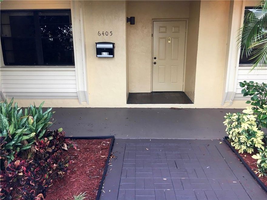 BEAUTIFUL 2-BED/2-BATH CONDO ON THE INLET IN THE ISLES OF INVERRARY!! REFRIGERATOR, STOVE/OVEN, BUILT-IN MICROWAVE, WASHER-DRYER IN-UNIT, DISHWASHER, CEILING FANS, ADT SECURITY SYSTEM, SECURE PROPERTY, WELL-LIT, POOL, TRASH, RECYCLING, BEAUTIFUL VIEWS OF THE INLET FROM LIVING ROOM AND MASTER BEDROOM, LOTS OF STORAGE AND CLOSET SPACE, WALK-IN CLOSET IN MASTER, PRIVATE MASTER BATH, LARGE KITCHEN WITH BREAKFAST AREA AND SO MUCH MORE!!!! COME SEE IT TODAY, IT WON'T LAST!! APPLICANTS SUBJ TO APPROVAL BY ASSN.