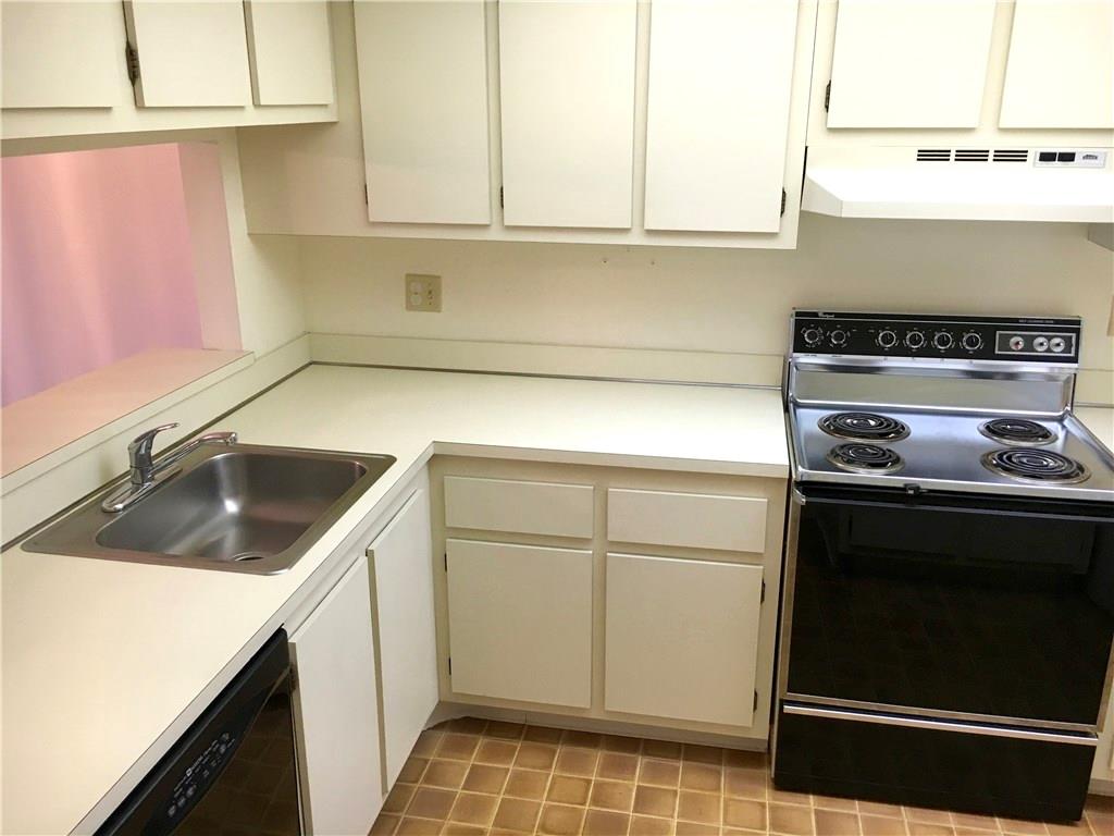 Isles Of Inverrary 2-A Co - Residential Lease