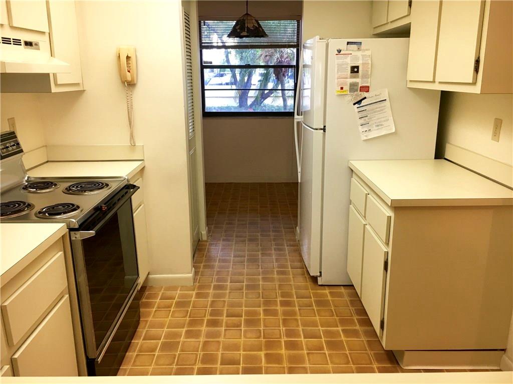 Isles Of Inverrary 2-A Co - Residential Lease