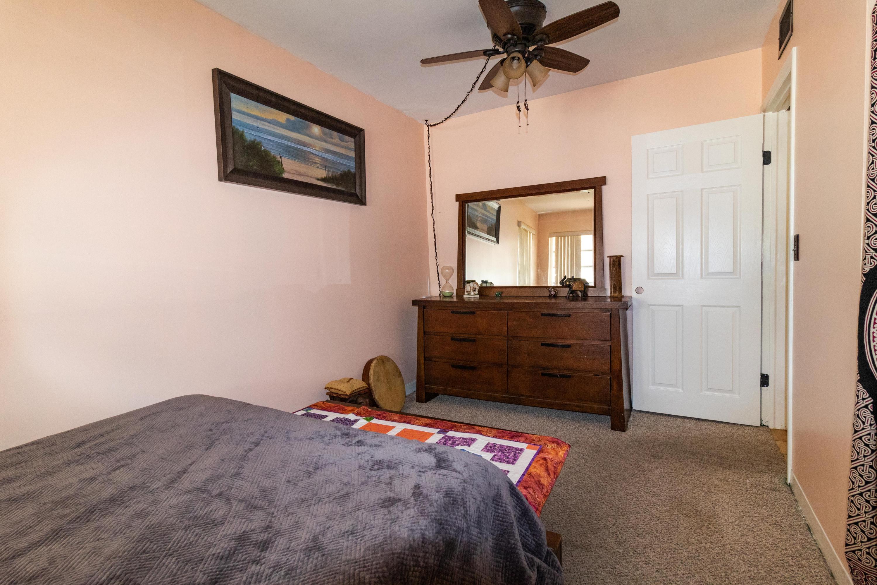 EDEN PARK - NORTH LAKE WORTH IN PB 5 PGS 48 & 49 - Residential