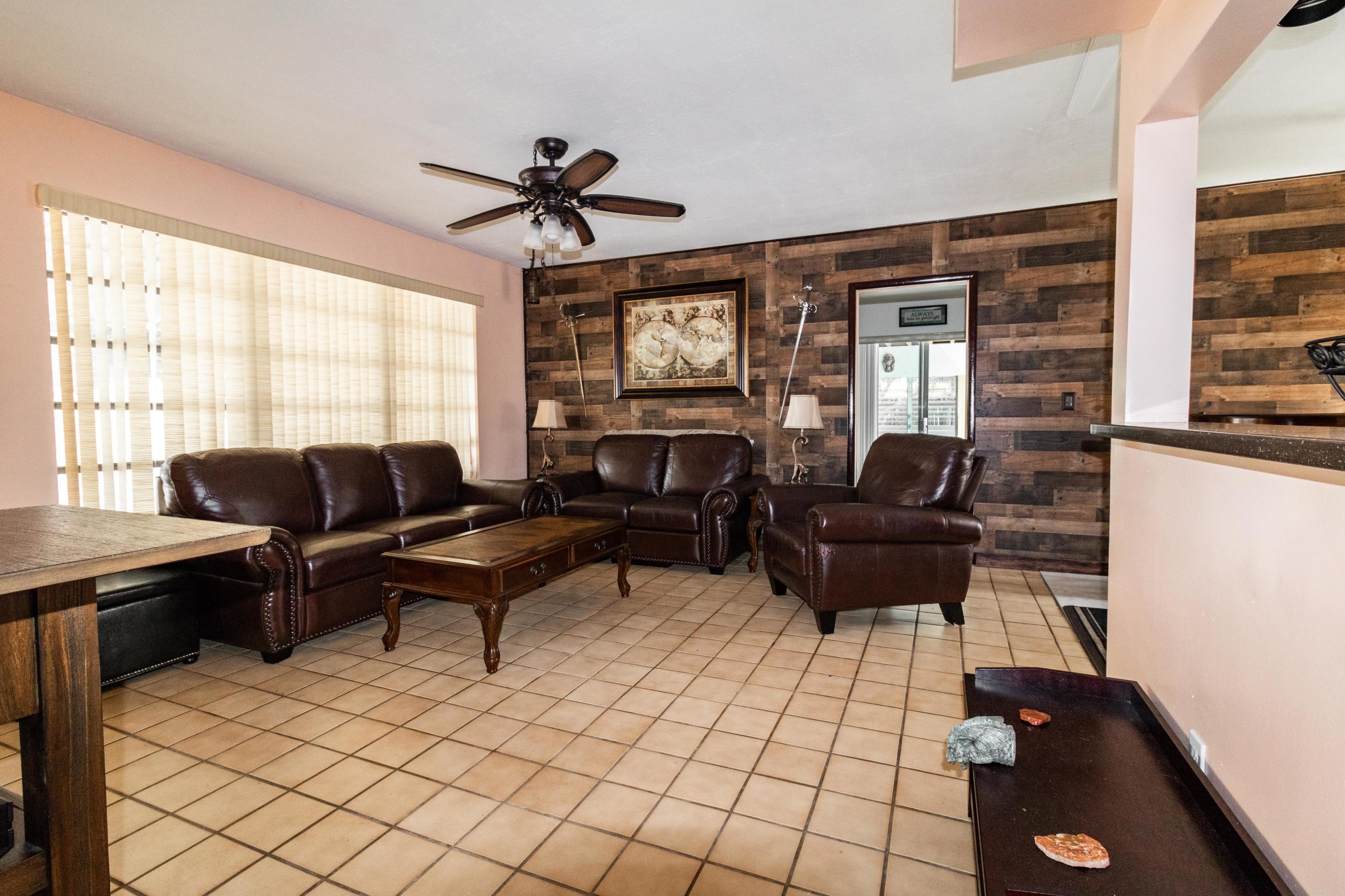 EDEN PARK - NORTH LAKE WORTH IN PB 5 PGS 48 & 49 - Residential