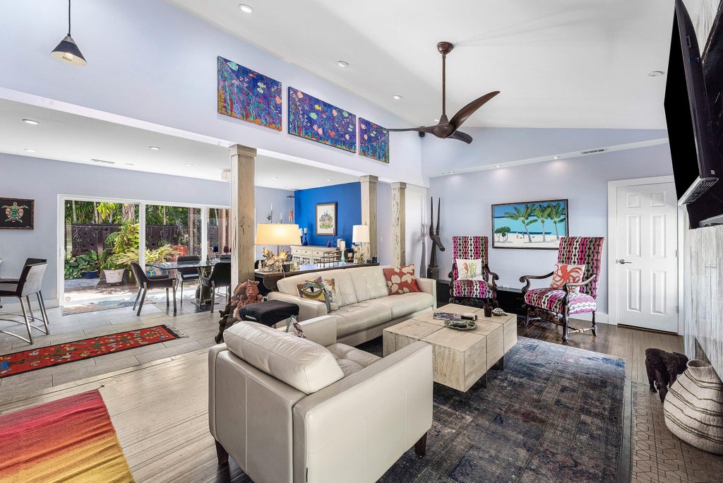 Photo of 742 PARK Drive W, Boca Raton, FL 33432 (MLS # B26081778)
