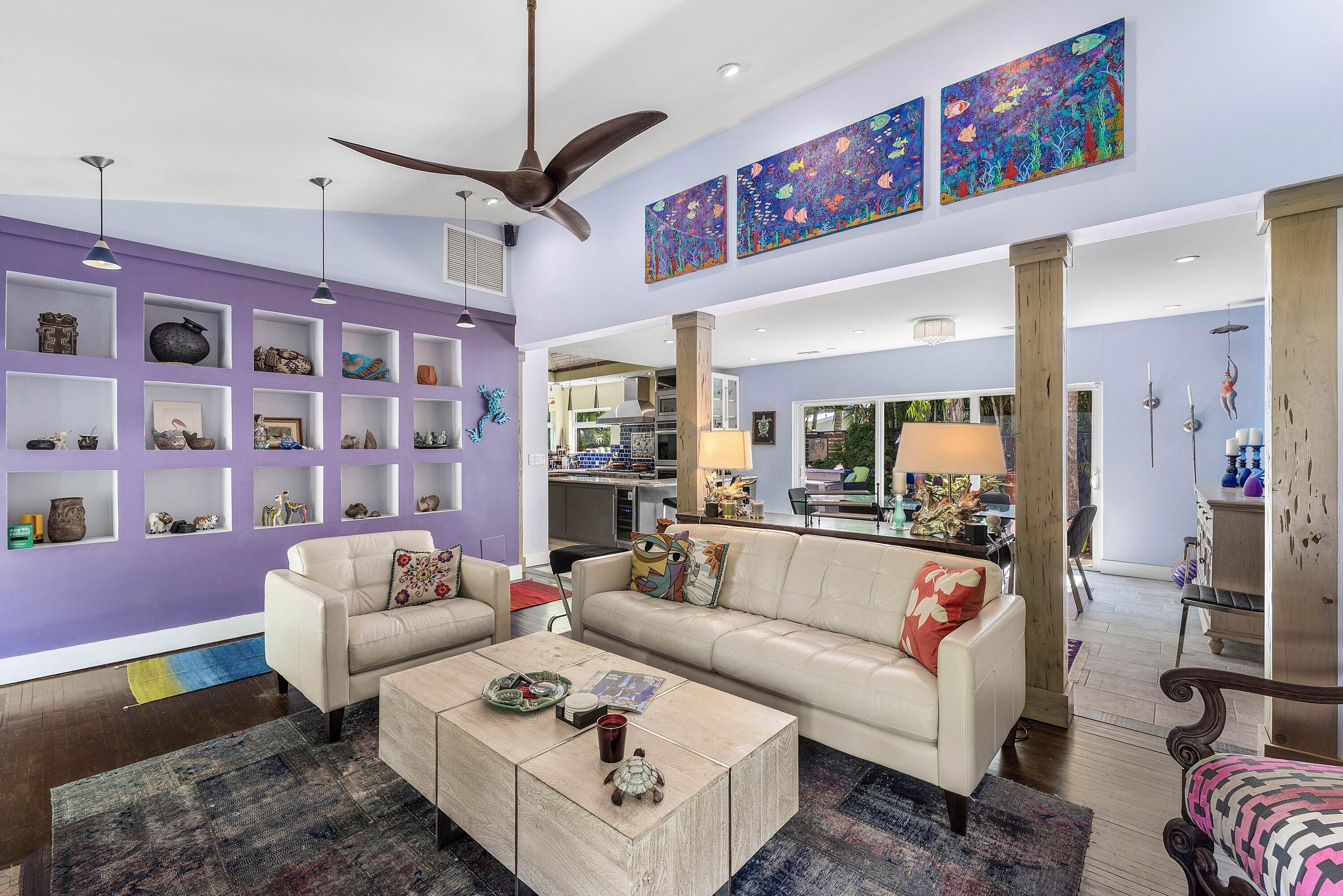 742 PARK Drive W