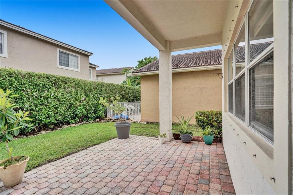 Lakeview West - Vizcaya - Residential