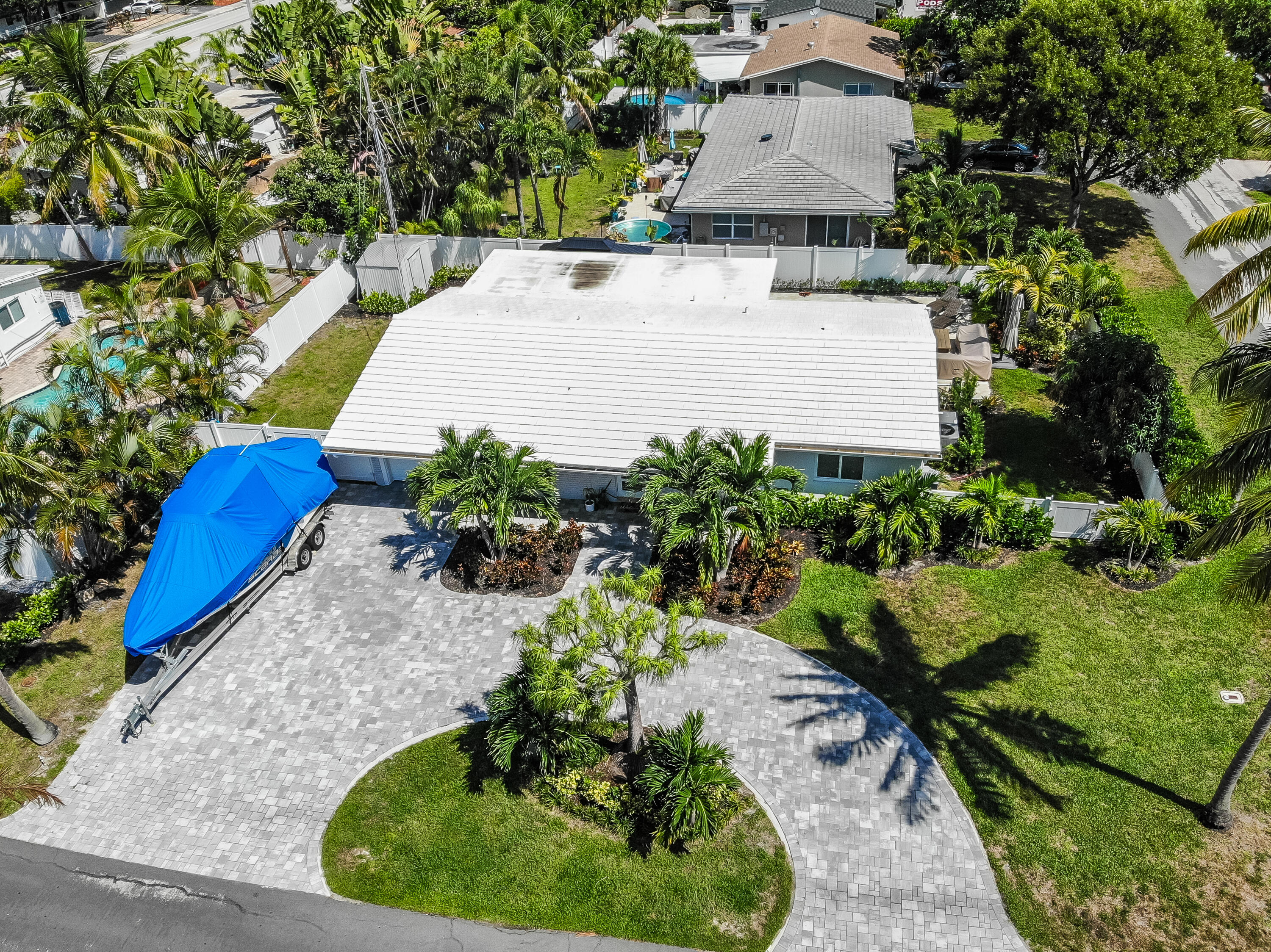 21 SE 9th Street, Pompano Beach, FL, 33060/$759,000 9 21 SE 9th Street