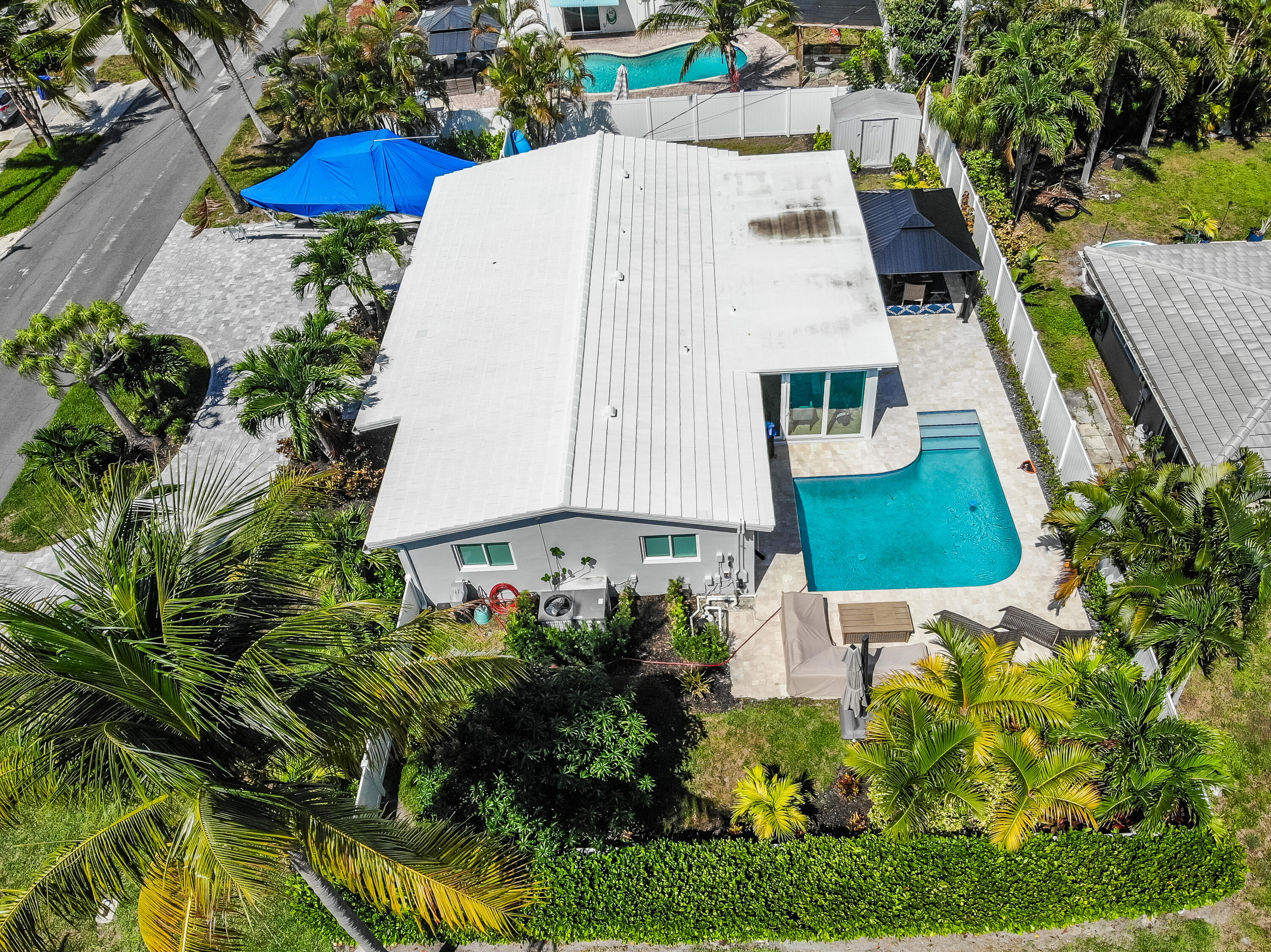 21 SE 9th Street, Pompano Beach, FL, 33060/$759,000 10 21 SE 9th Street