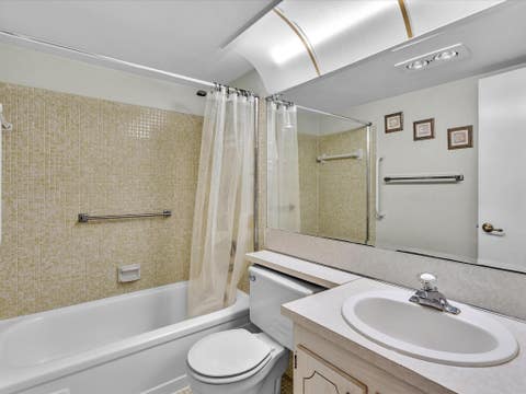 Tiny photo for 238 Ventnor Q #238, Deerfield Beach, FL 33442 (MLS # F10551413)