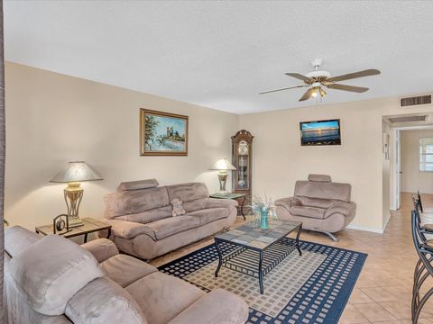 Tiny photo for 238 Ventnor Q #238, Deerfield Beach, FL 33442 (MLS # F10551413)