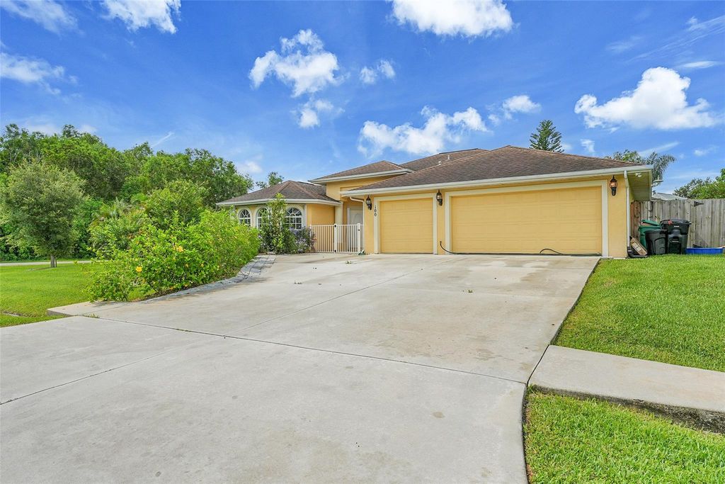 Photo of 100 SW Lion Lane, Port Saint Lucie, FL 34953 (MLS # F10503259)