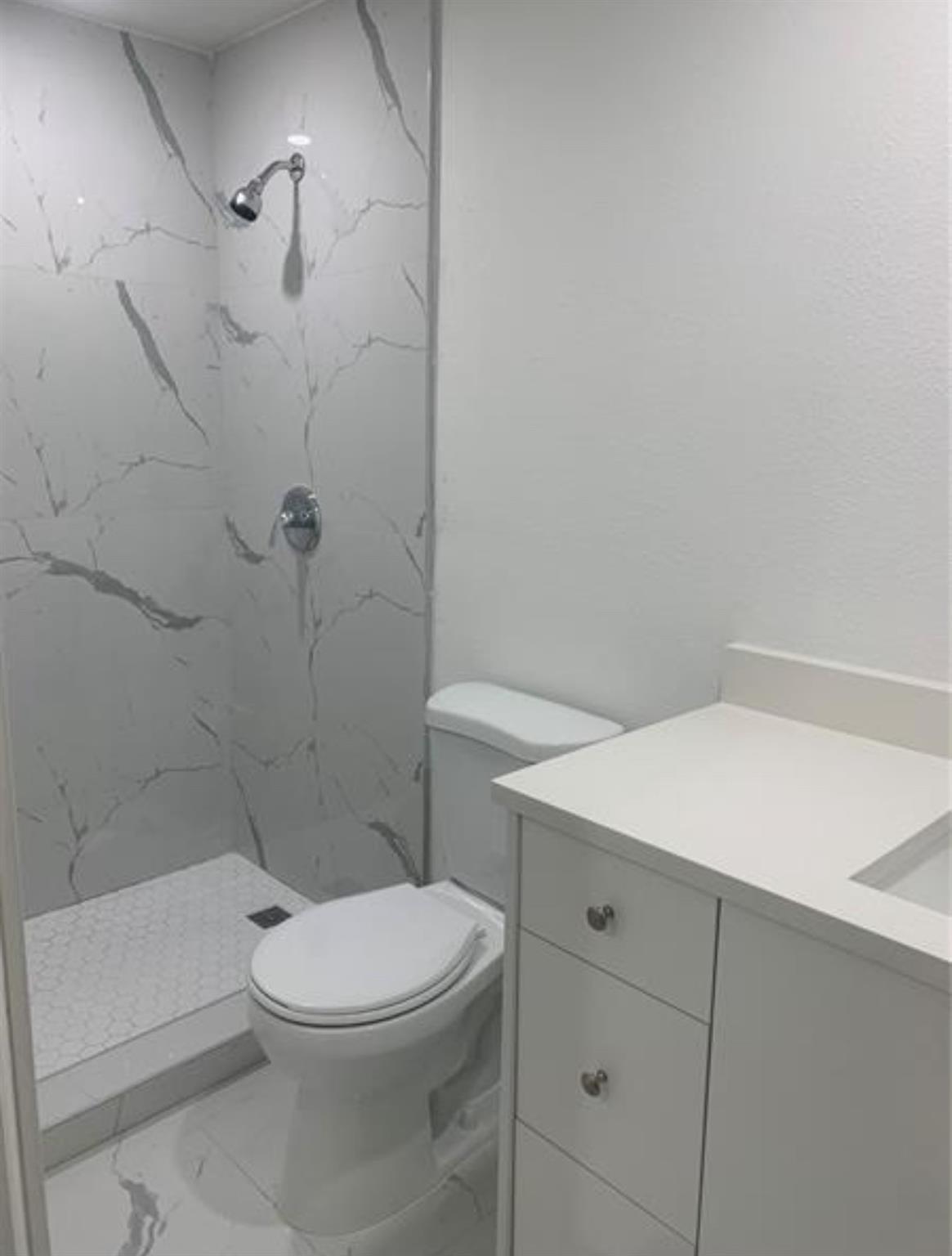 MC KEEVER TERR NO 3 - Residential