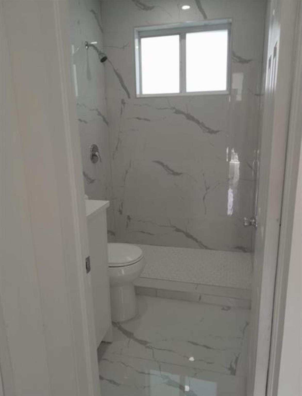 MC KEEVER TERR NO 3 - Residential