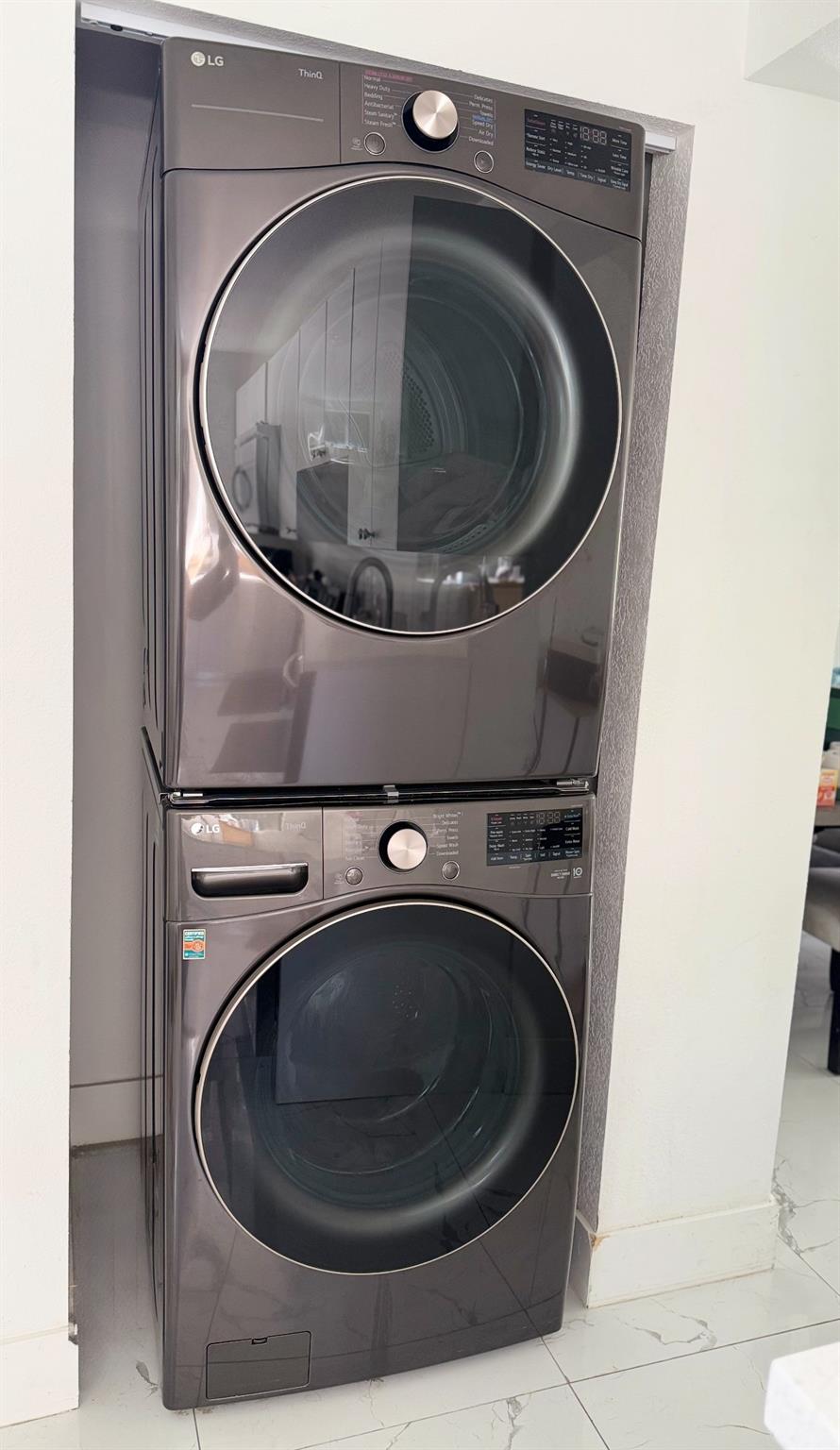 MC KEEVER TERR NO 3 - Residential