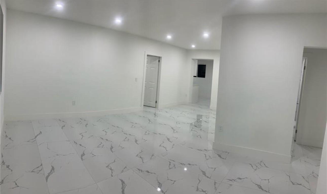 MC KEEVER TERR NO 3 - Residential