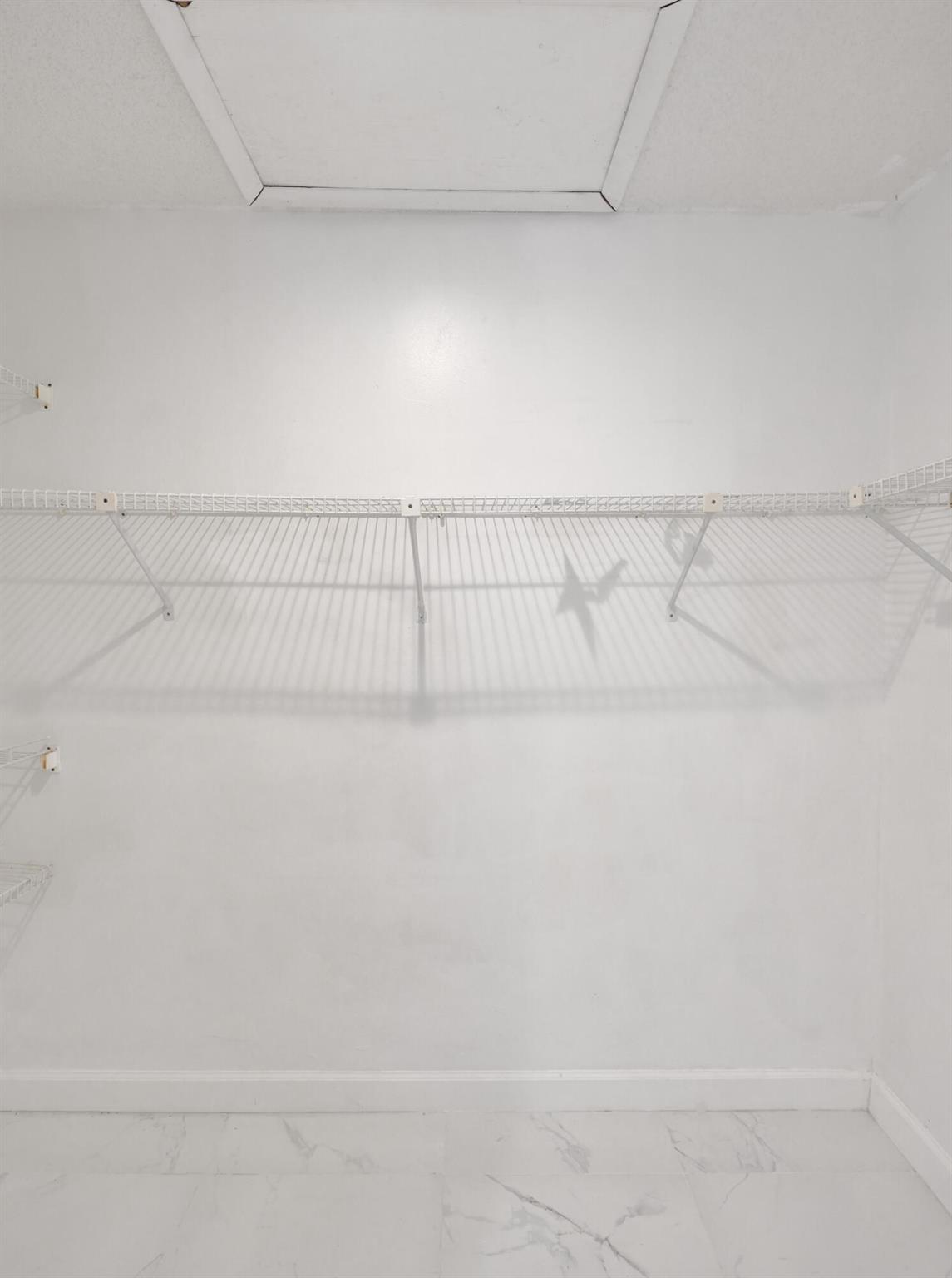 MEADOWS 300 1 - Residential Lease