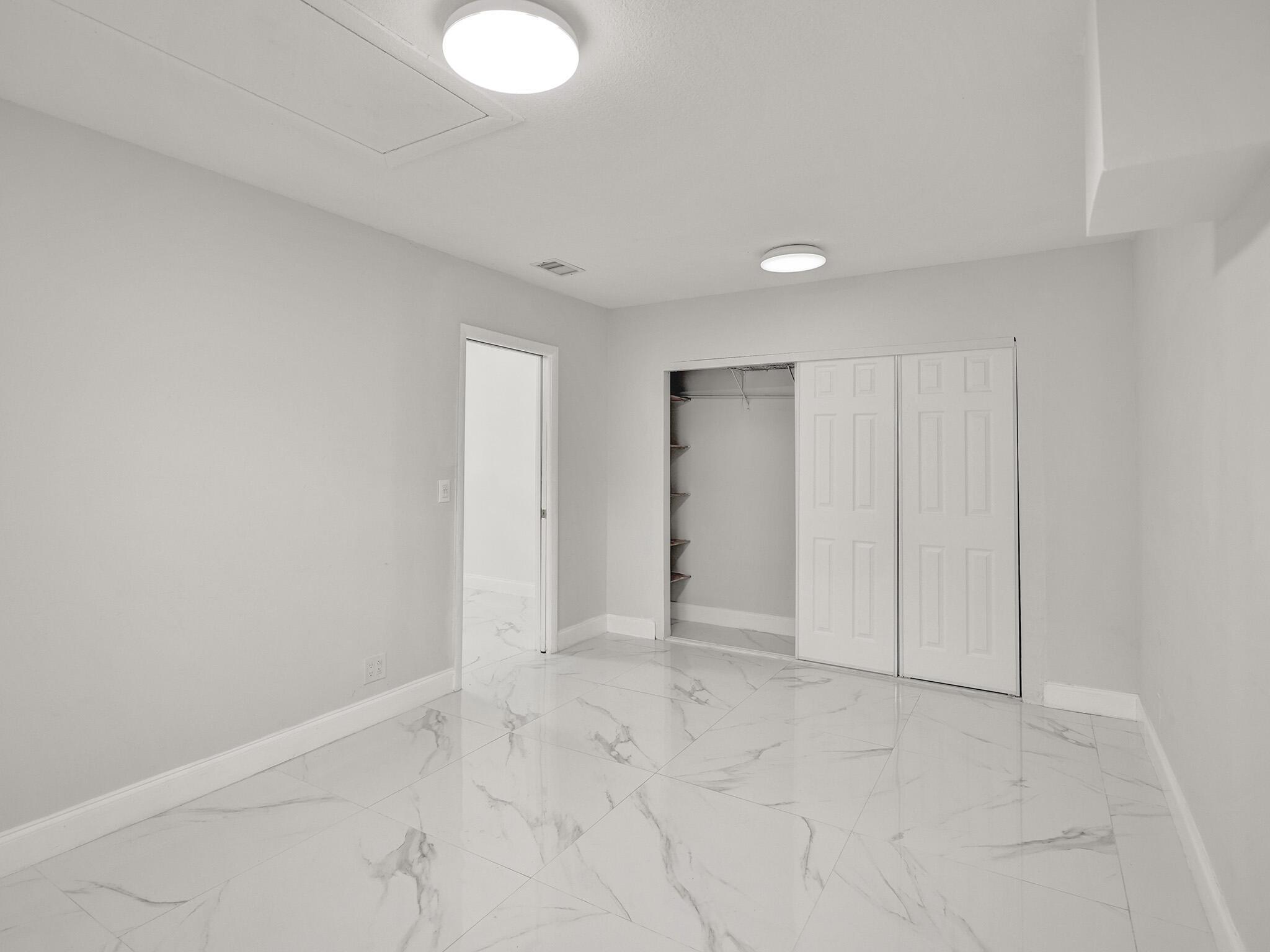 MEADOWS 300 1 - Residential Lease