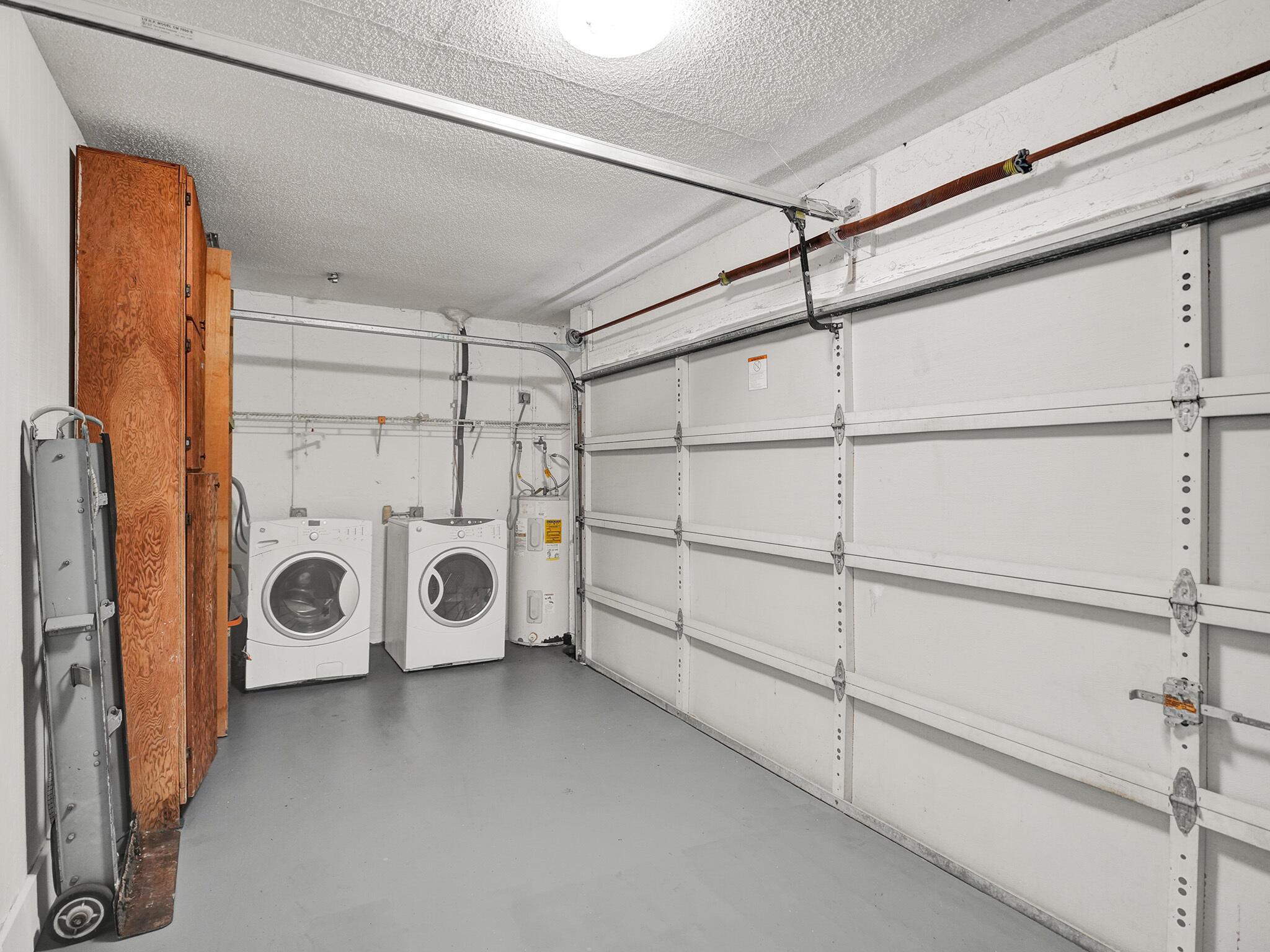 MEADOWS 300 1 - Residential Lease