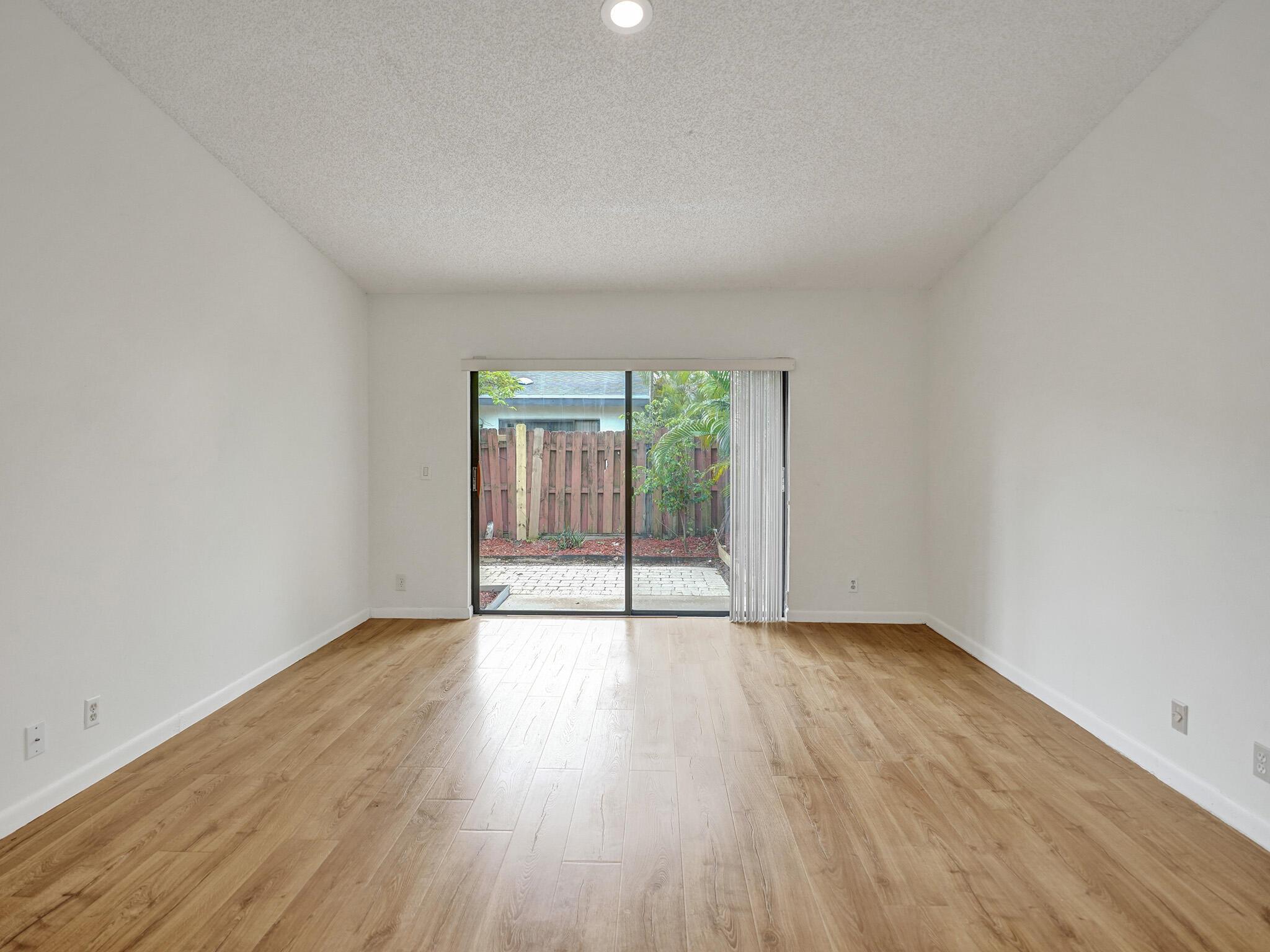 MEADOWS 300 1 - Residential Lease