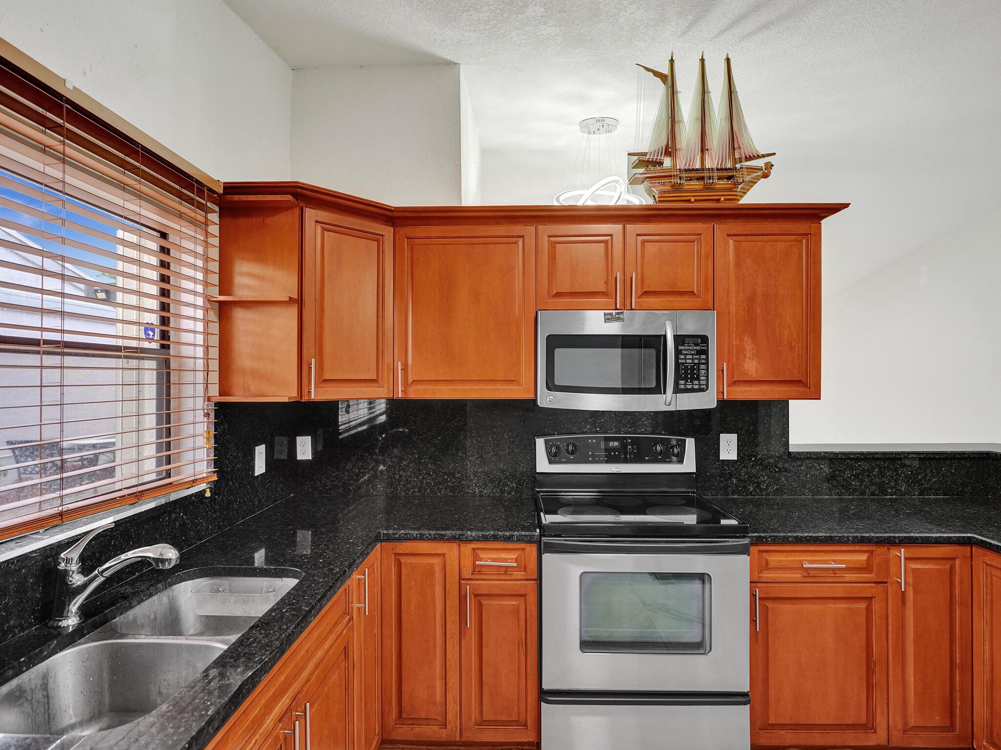 MEADOWS 300 1 - Residential Lease