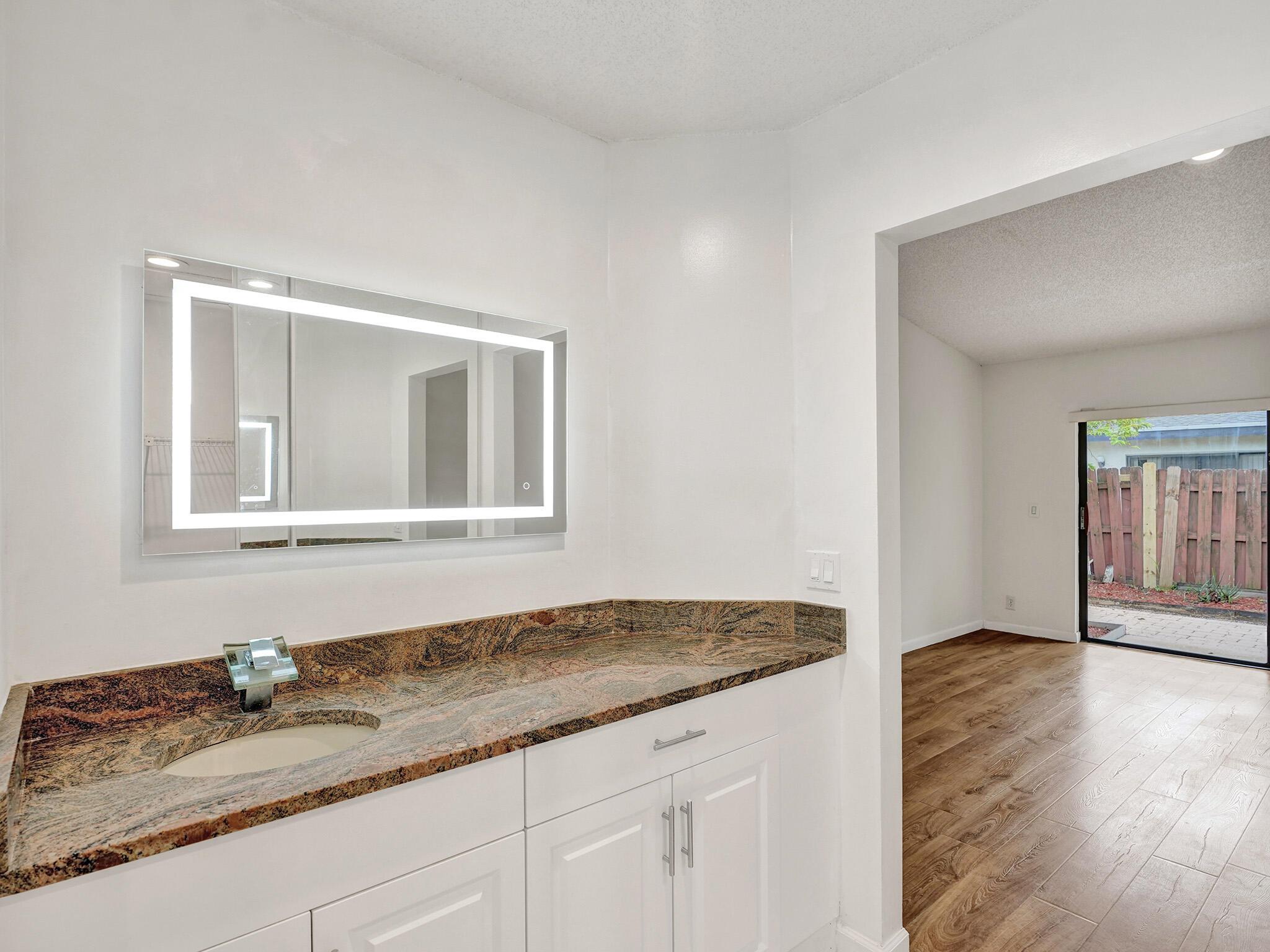 MEADOWS 300 1 - Residential Lease