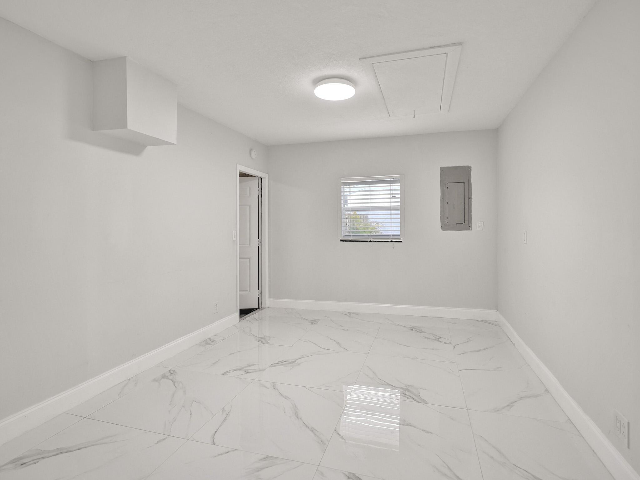 MEADOWS 300 1 - Residential Lease