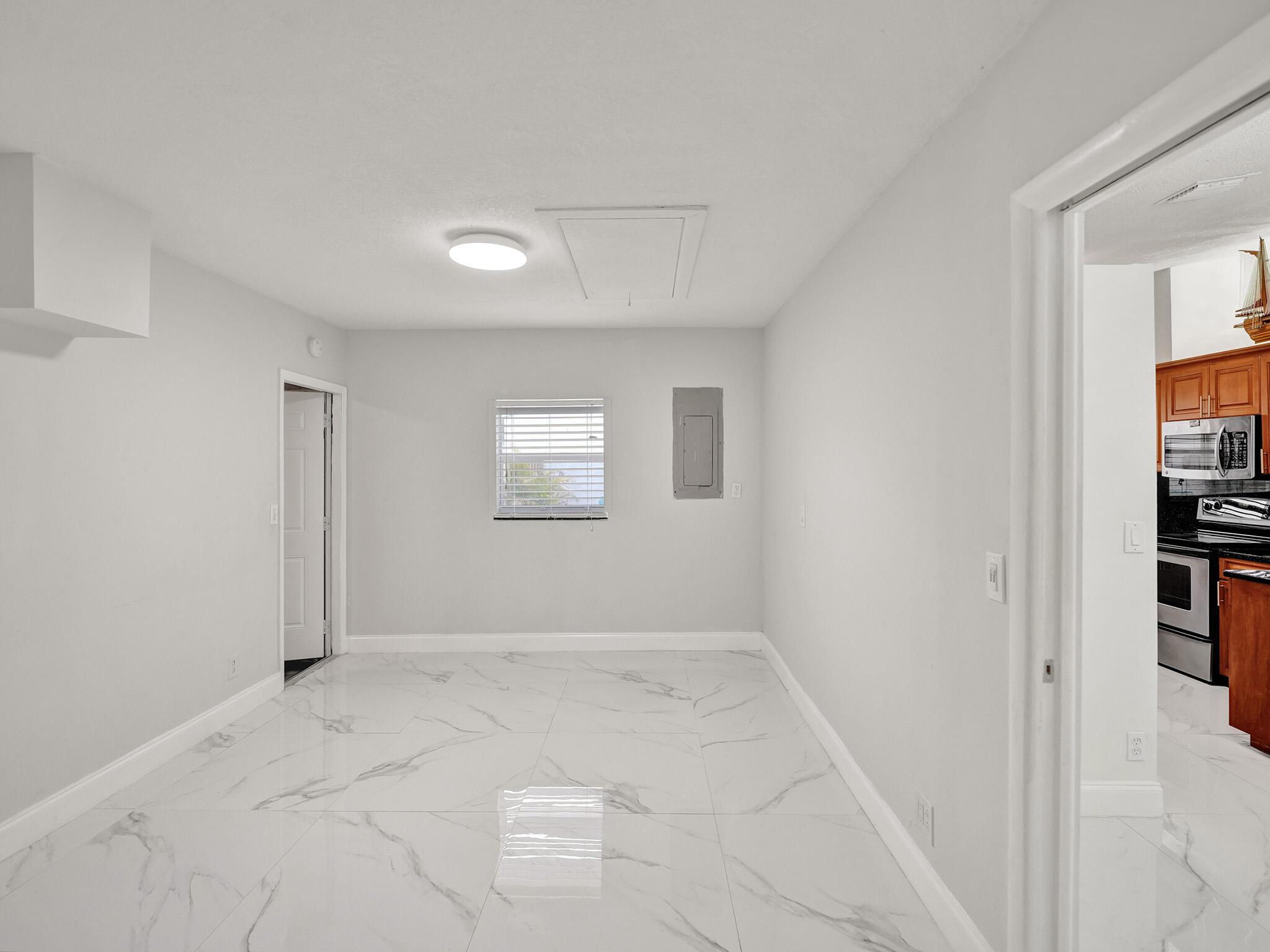 MEADOWS 300 1 - Residential Lease