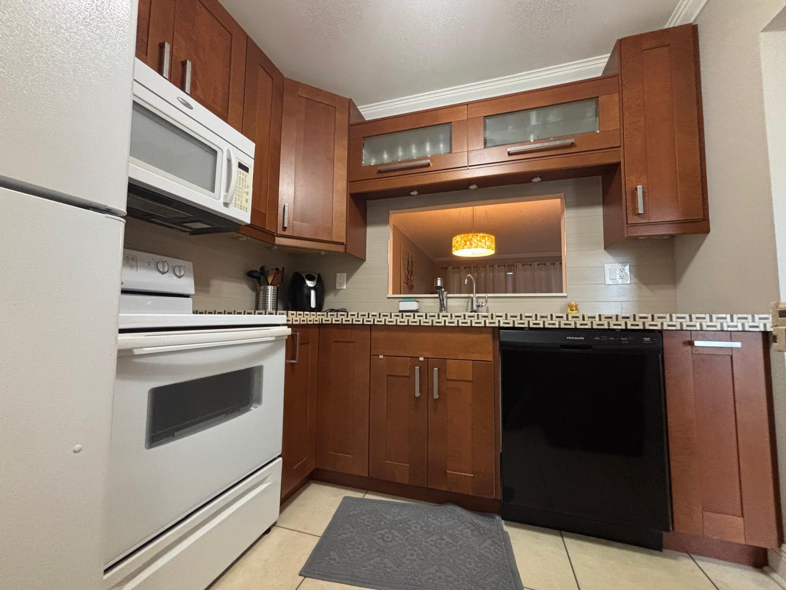 5171 W Oakland Park Boulevard 308, Lauderdale Lakes FL 33313