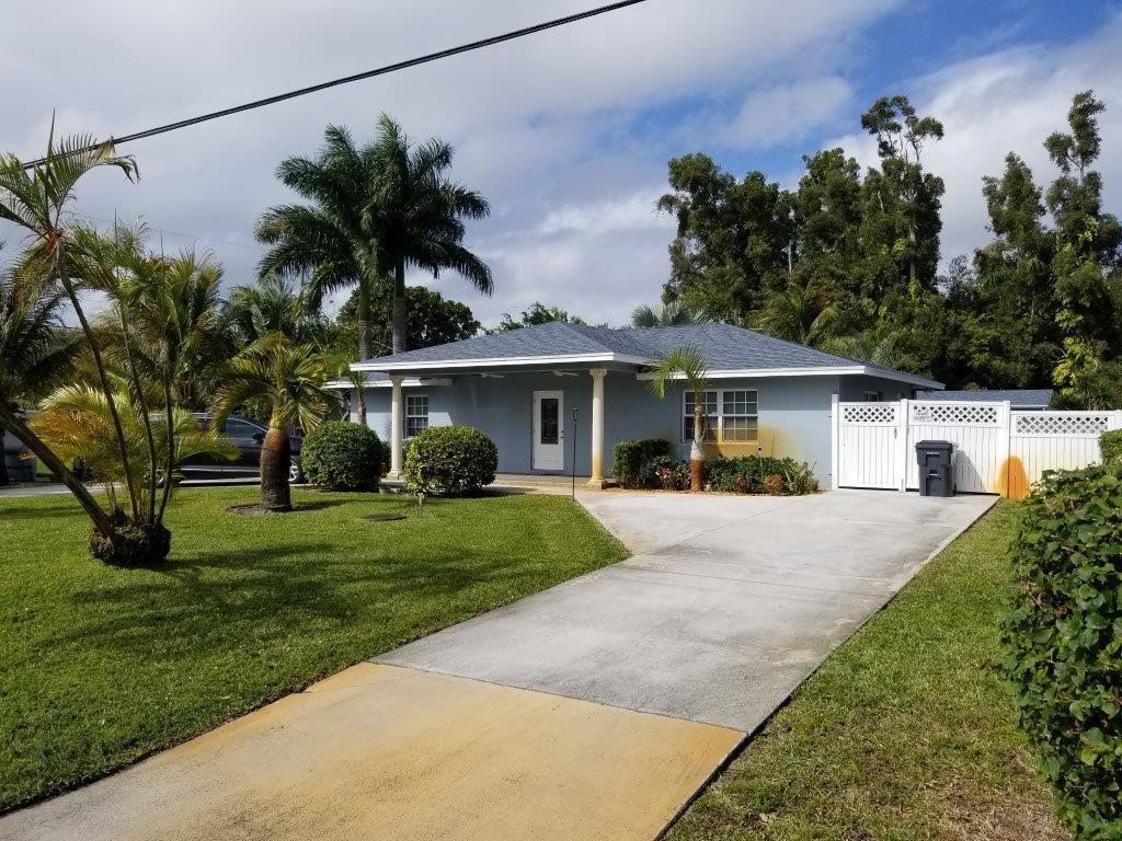 FLORAL PARK LANTANA - Residential Lease