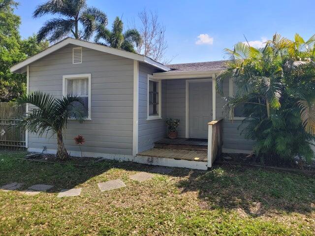 Vista Salerno - Residential Lease