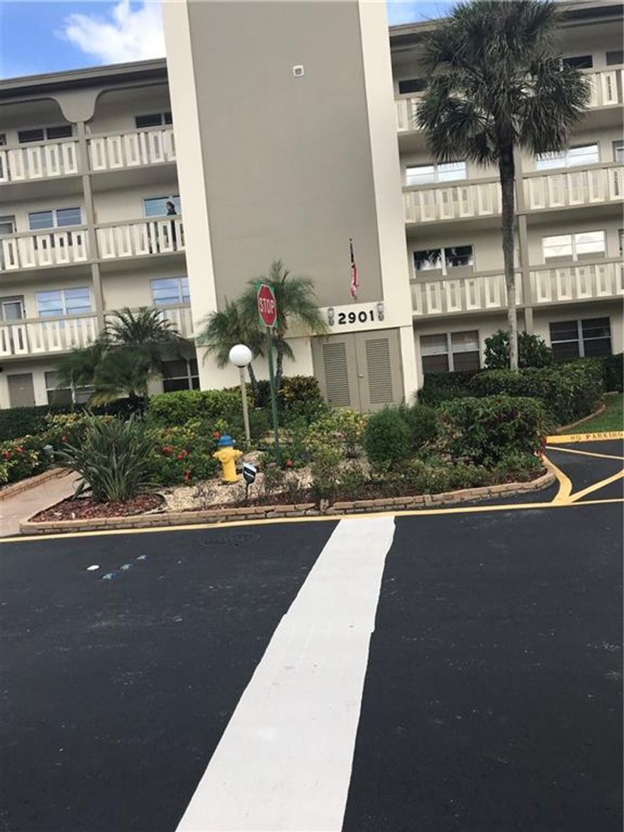 Ready to Move in this Seasonal Rental!!MRS CLEAN LEAVES HERE. PARK IN FRONT OF THIS UNIT. WIDE GARDEN AND POOL VIEW. FLOWERS AND BIRDS TO ENJOY. LINERS, TOWELS FOR YOUR CONVENIENCE. COMPLETE FURNISHED AND EQUIPED. MASTER BEDROOM WITH A KING BED SIZE AND QUEEN SIZE BED FOR THE GUEST ROOM. MINIMUN 4 MONTHS RENTAL. ASSOC REQUIRES 1 OCCUP 55+ VACANT/CLICK ON SHOWING ASSIST