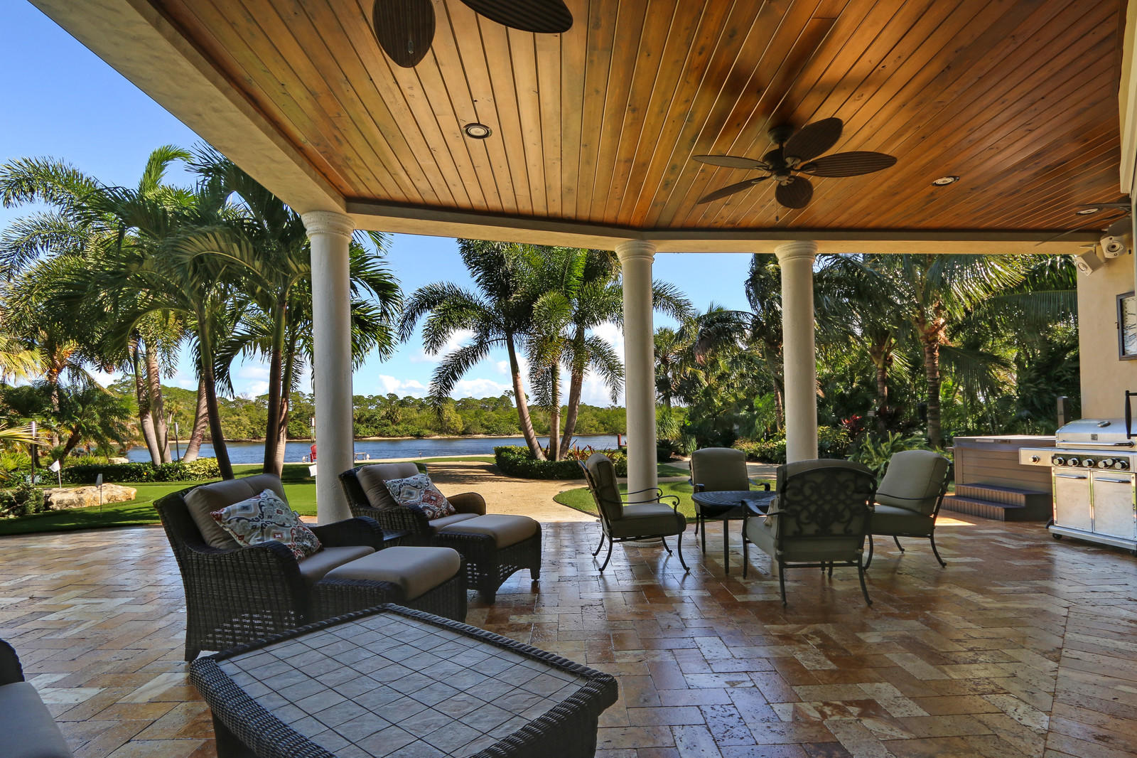 Paradise Port - Residential