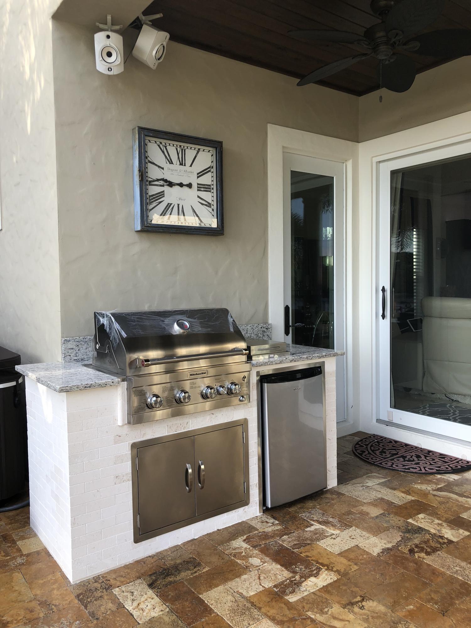 Paradise Port - Residential