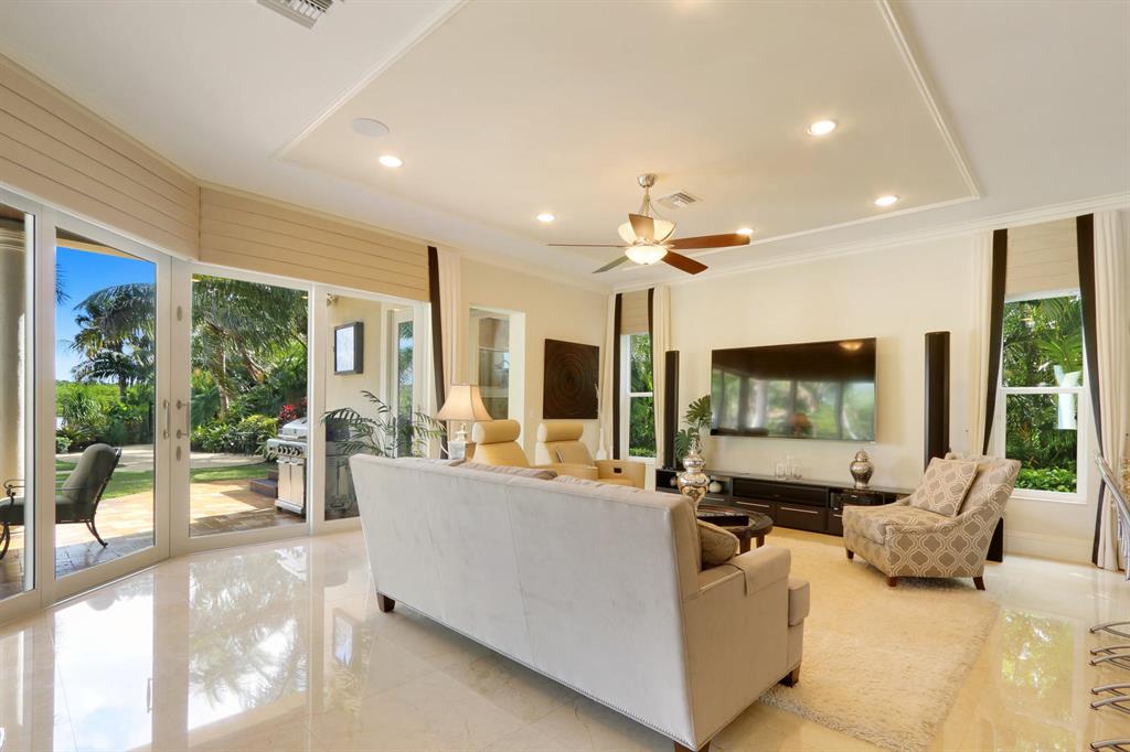 Paradise Port - Residential