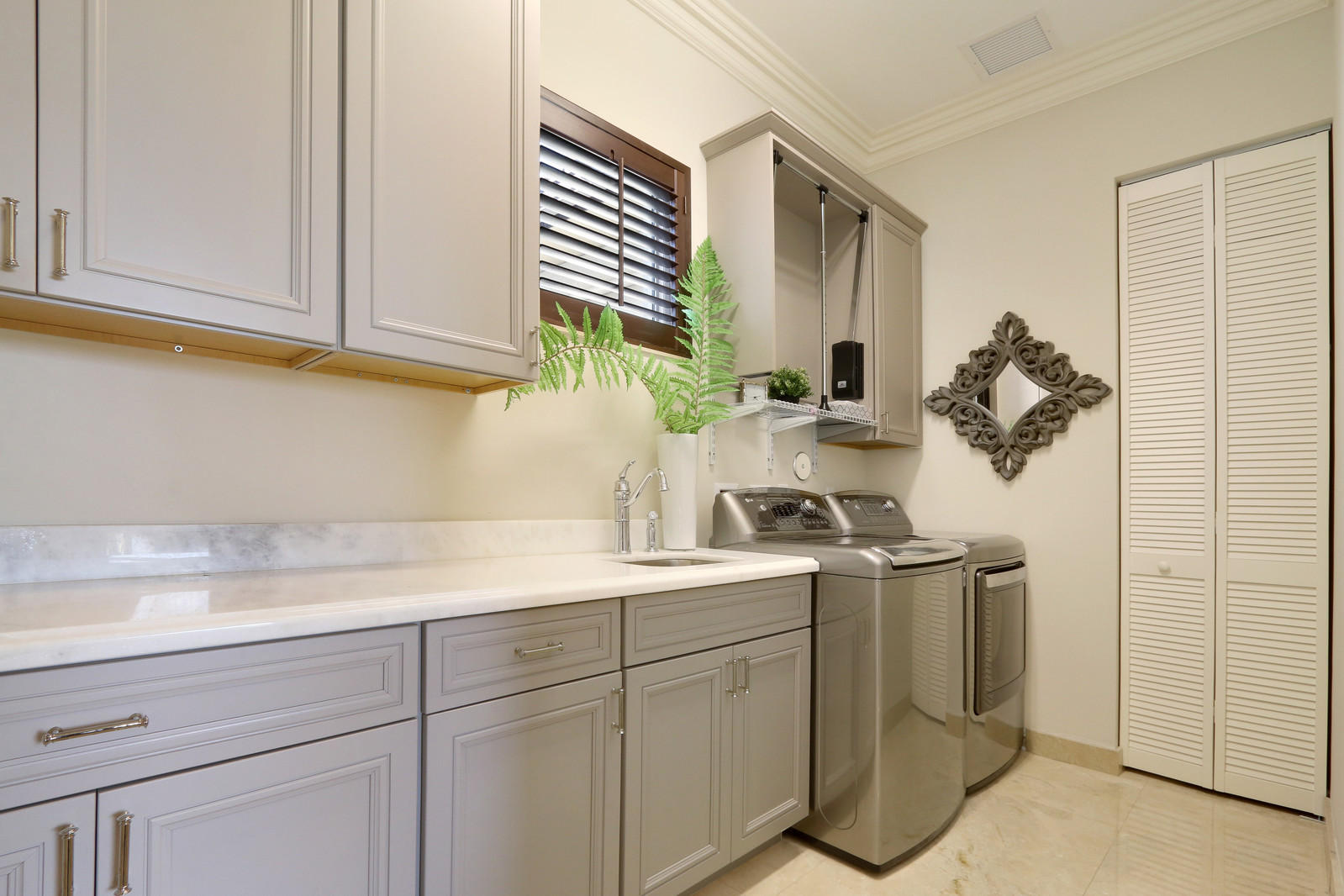 Paradise Port - Residential