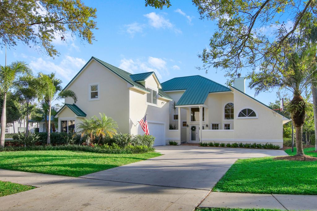 Photo of 6370 Longleaf Pine Drive, Jupiter, FL 33458 (MLS # R10951278)