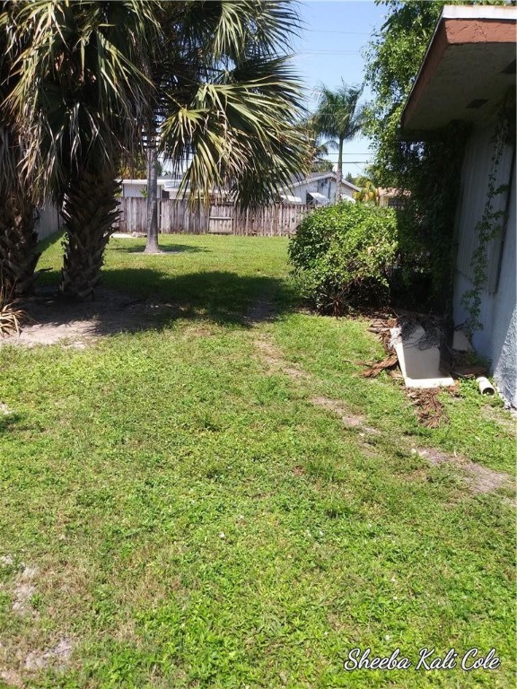 LAUDERDALE VILLAS - Residential