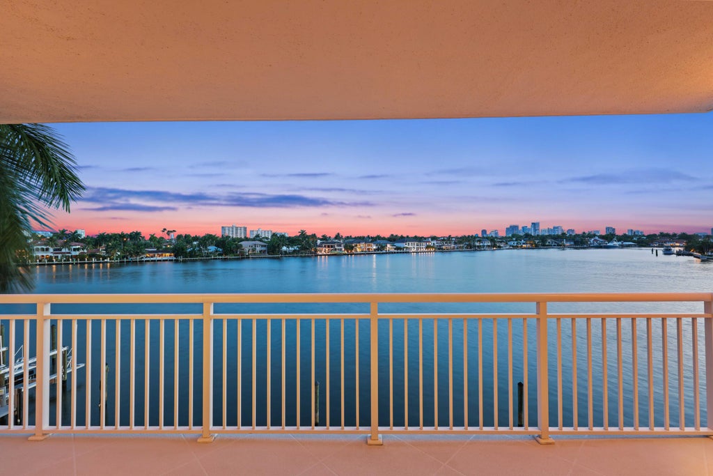 Photo of 511 Bayshore Drive #401, Fort Lauderdale, FL 33304 (MLS # B26049029)