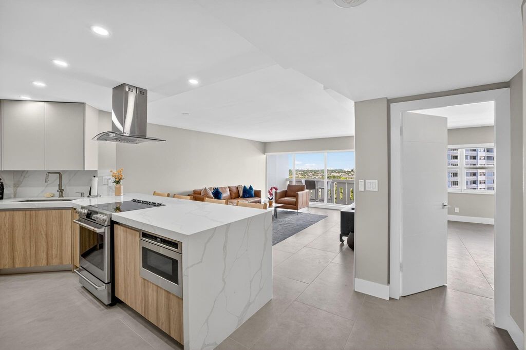 Photo of 2100 S Ocean Drive #15E, Fort Lauderdale, FL 33316 (MLS # F10530504)