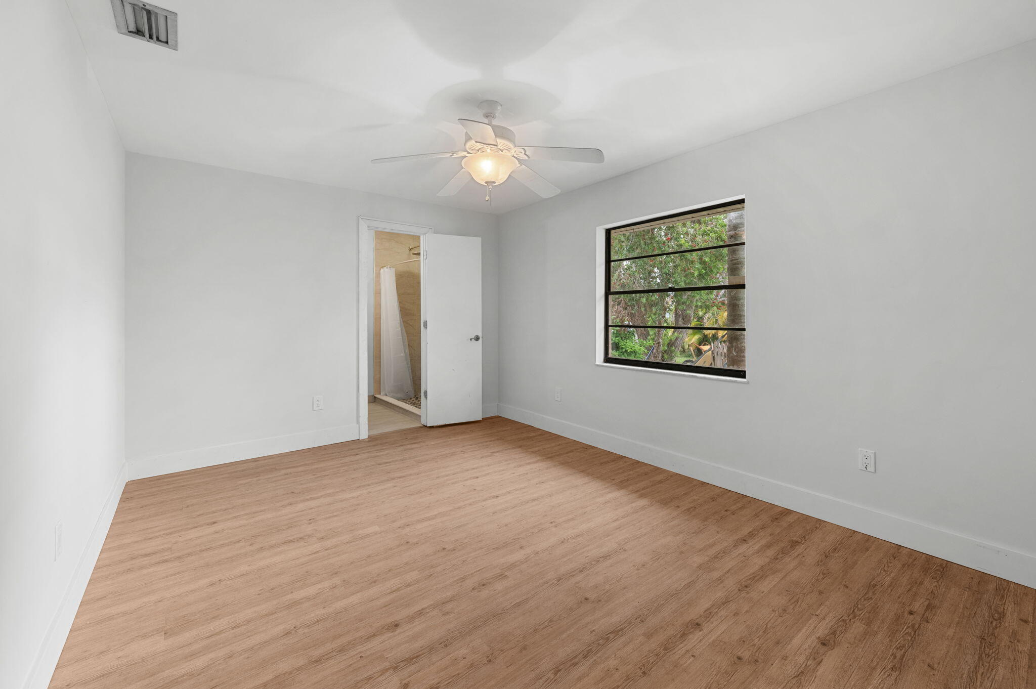 RAIN TREE CORNER SUB - Residential