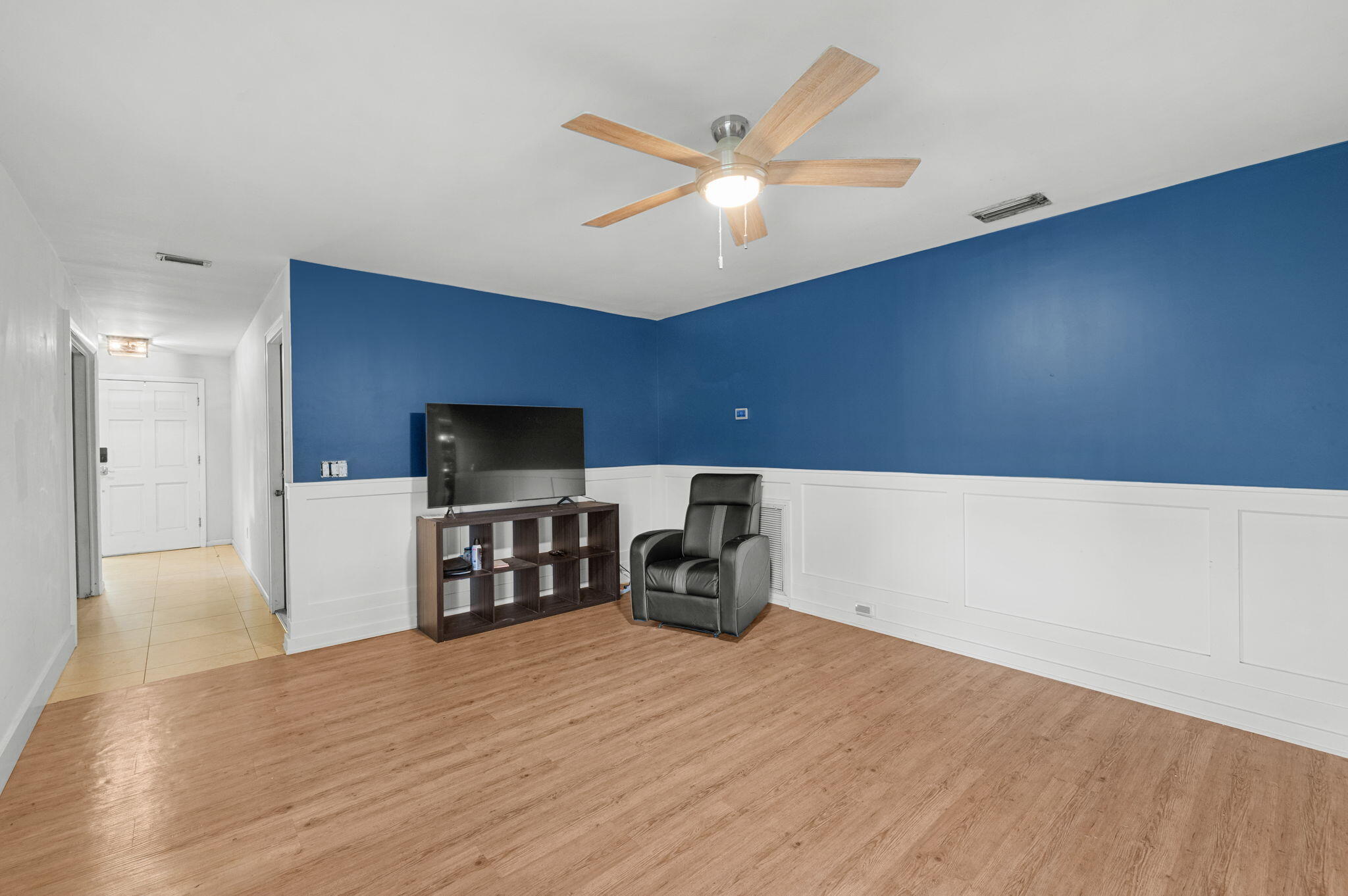 RAIN TREE CORNER SUB - Residential