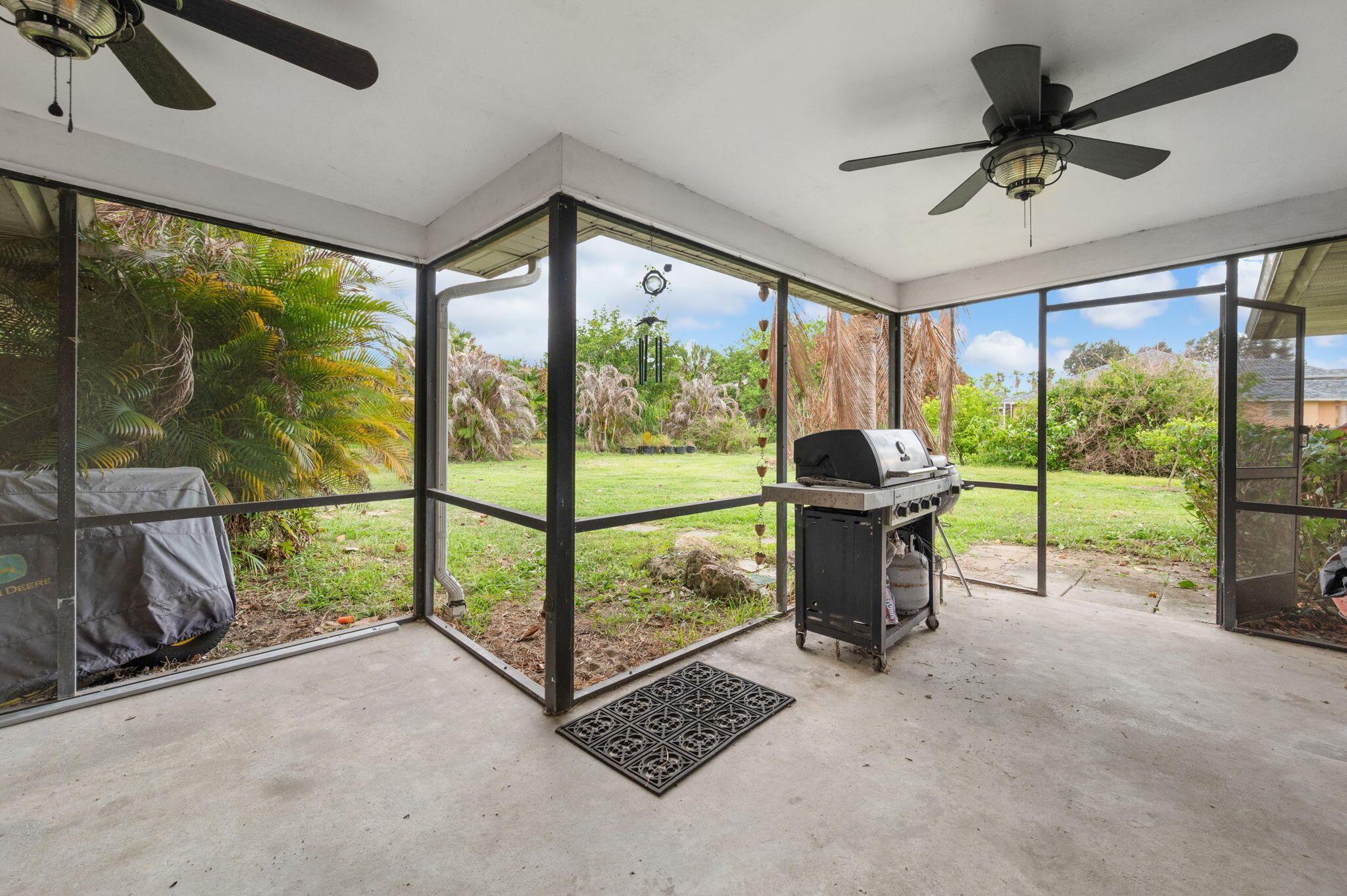 RAIN TREE CORNER SUB - Residential