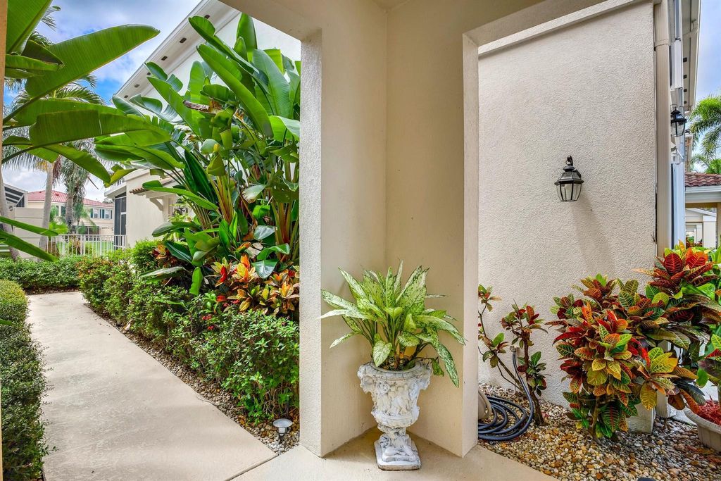 Photo of 2162 Tigris Drive W, West Palm Beach, FL 33411 (MLS # R11009345)