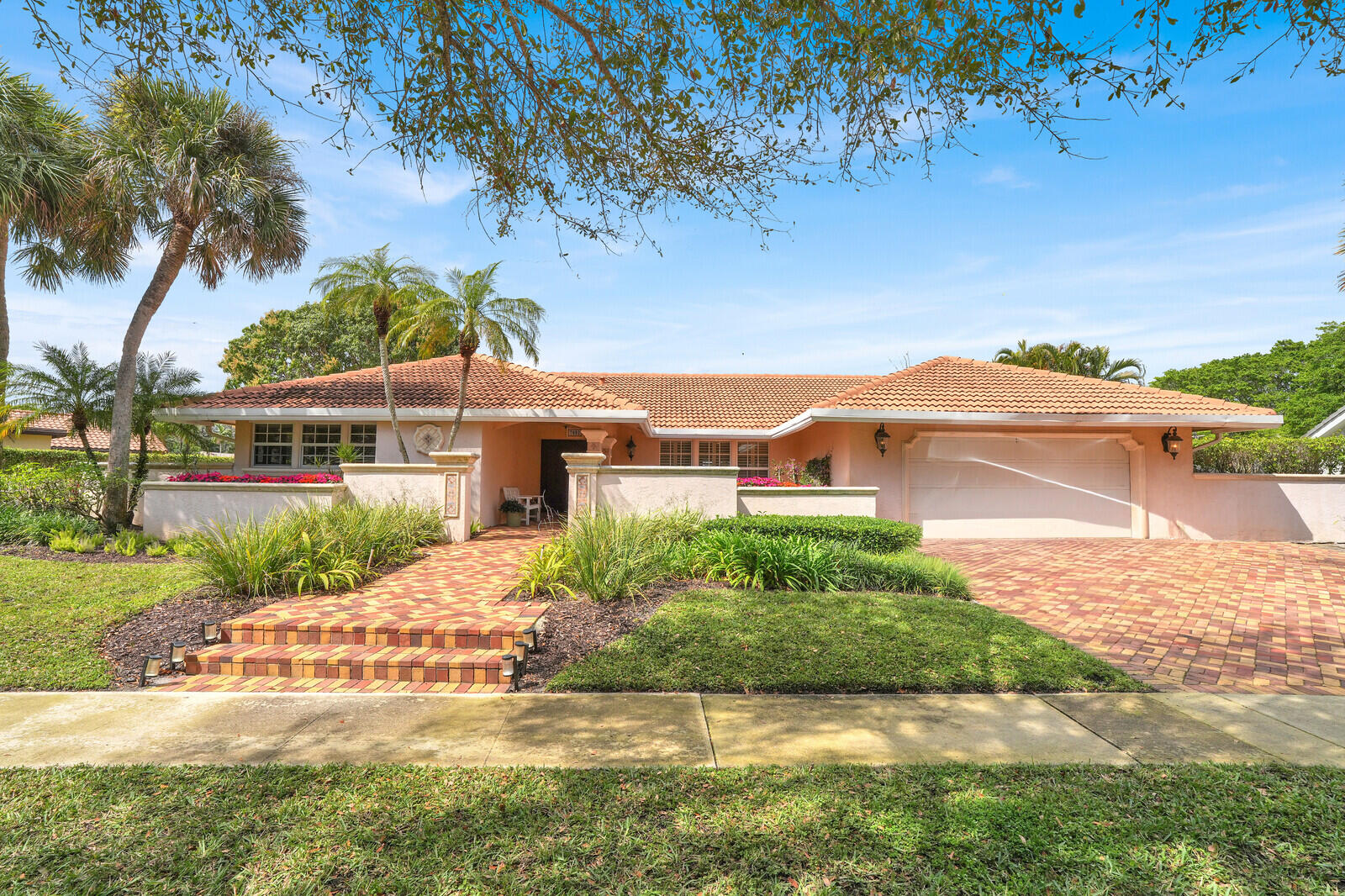 ESTANCIA IV OF VIA VERDE - Residential