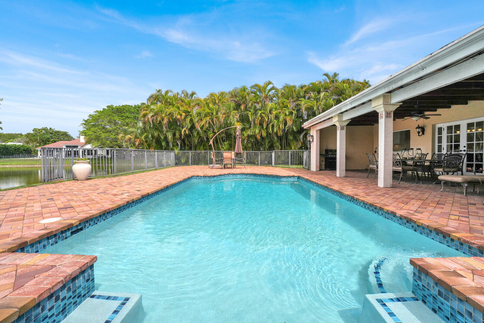 ESTANCIA IV OF VIA VERDE - Residential