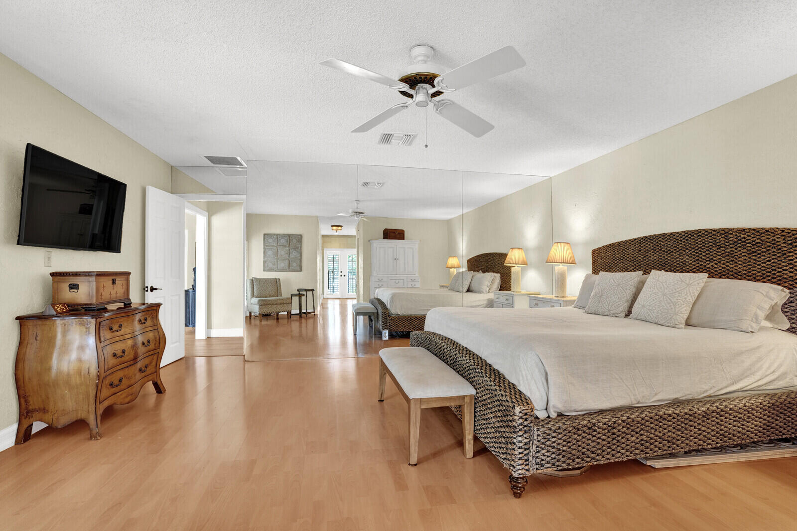 ESTANCIA IV OF VIA VERDE - Residential