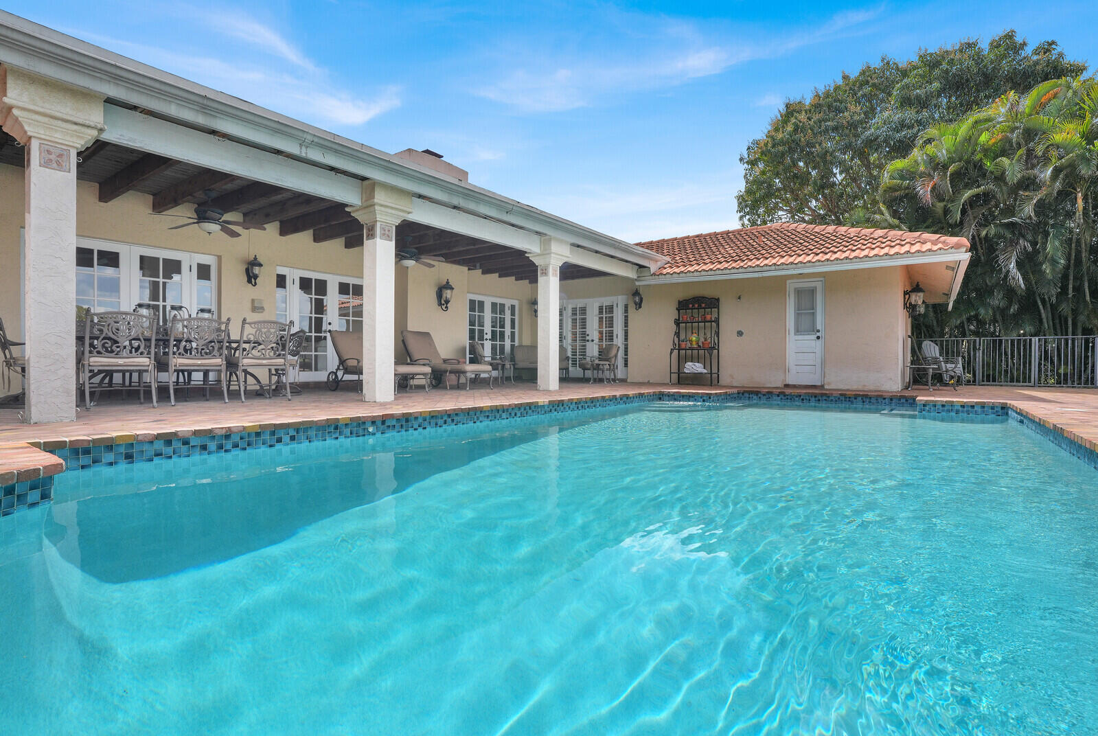 ESTANCIA IV OF VIA VERDE - Residential