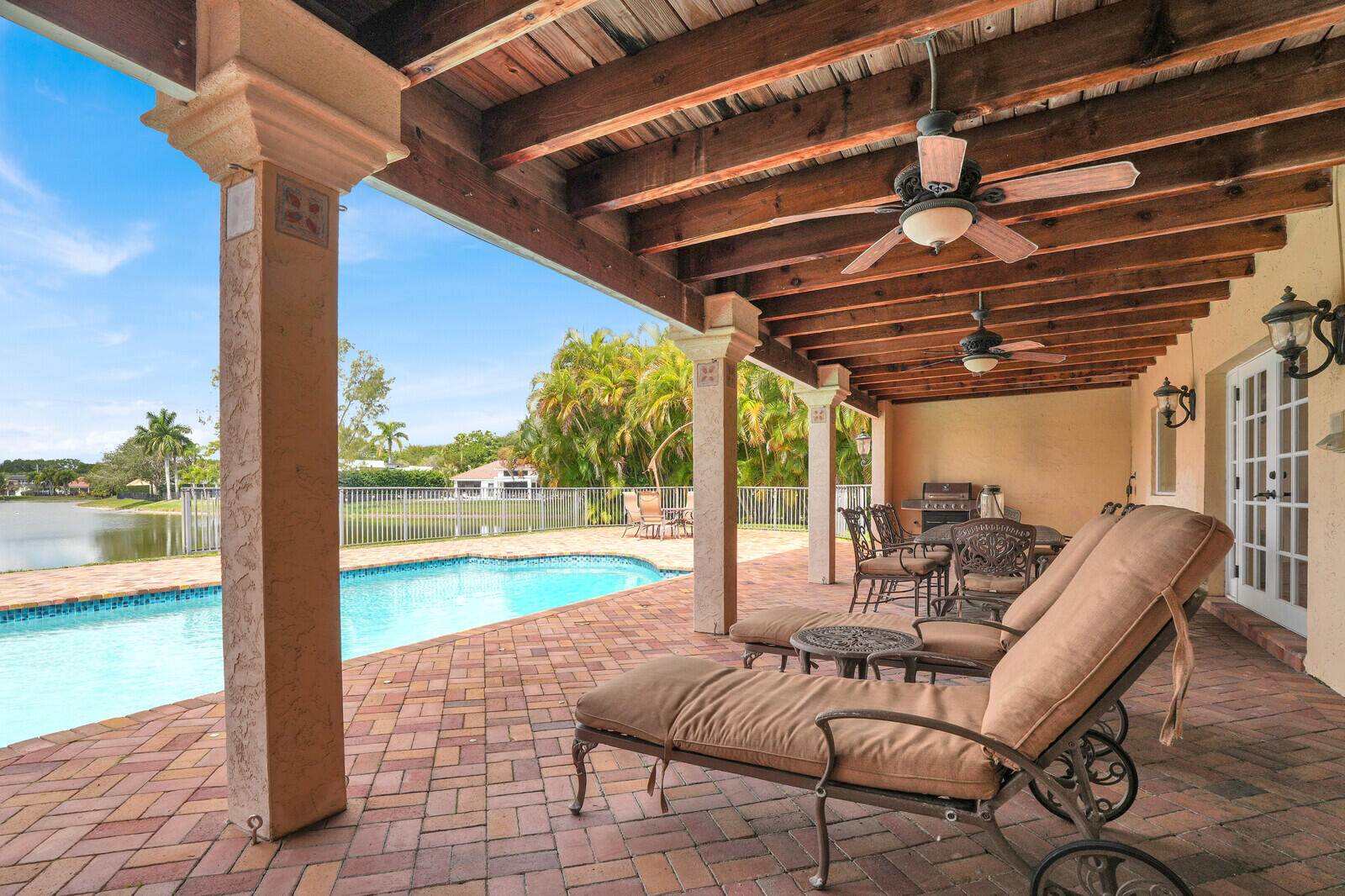 ESTANCIA IV OF VIA VERDE - Residential