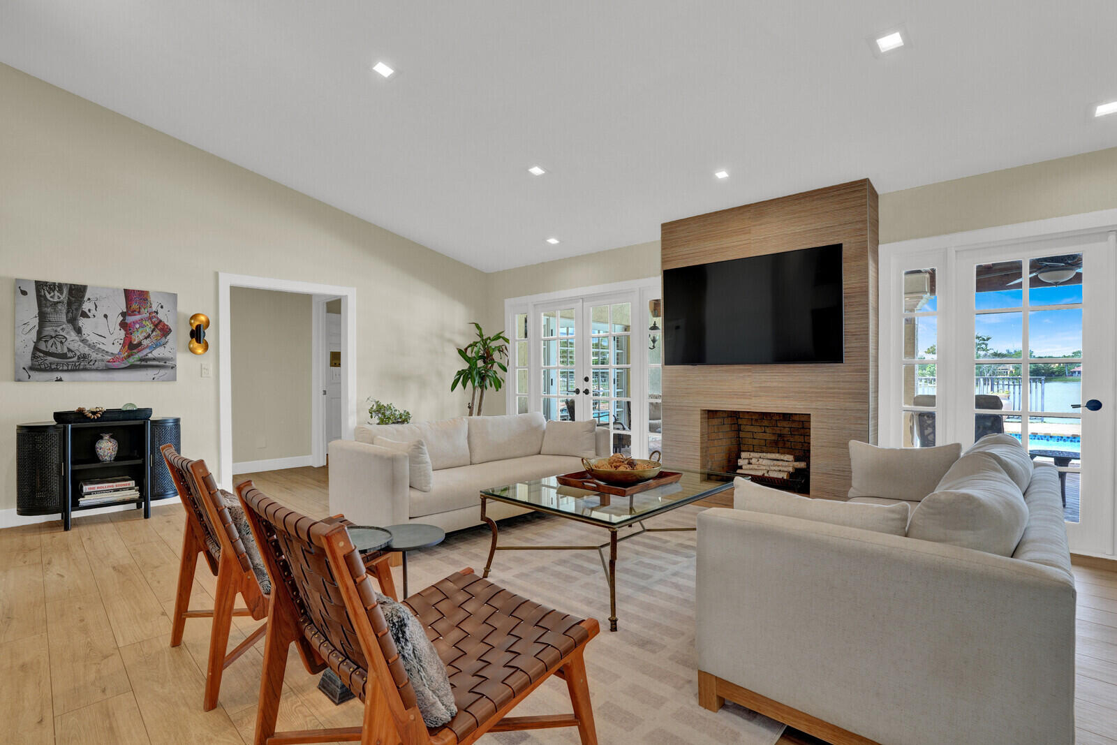 ESTANCIA IV OF VIA VERDE - Residential