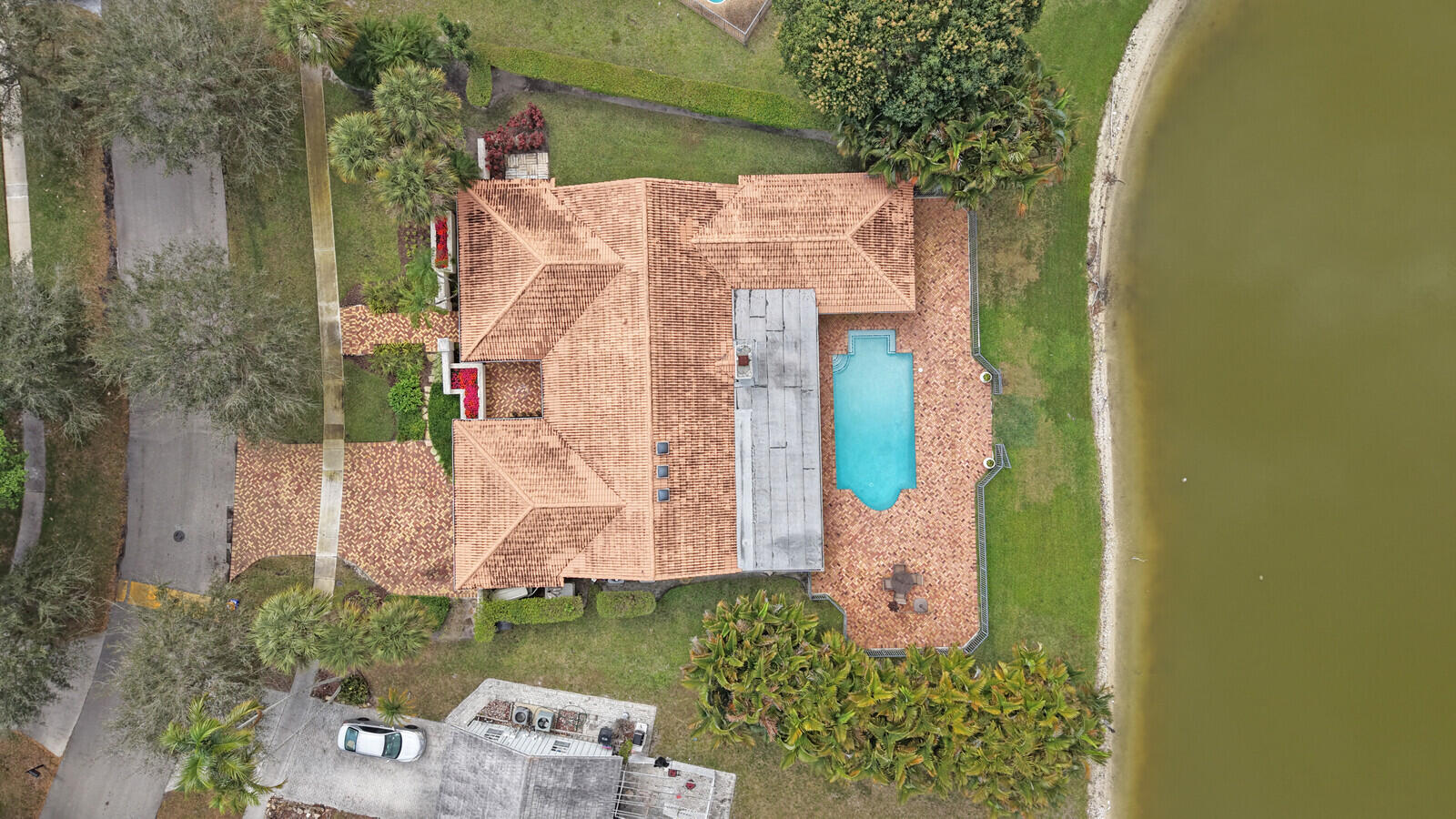 ESTANCIA IV OF VIA VERDE - Residential