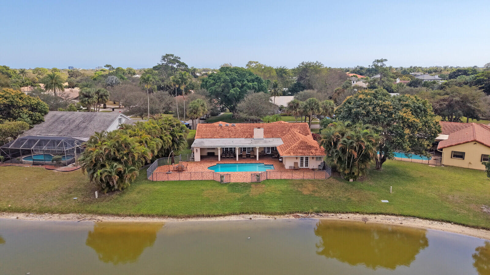 ESTANCIA IV OF VIA VERDE - Residential