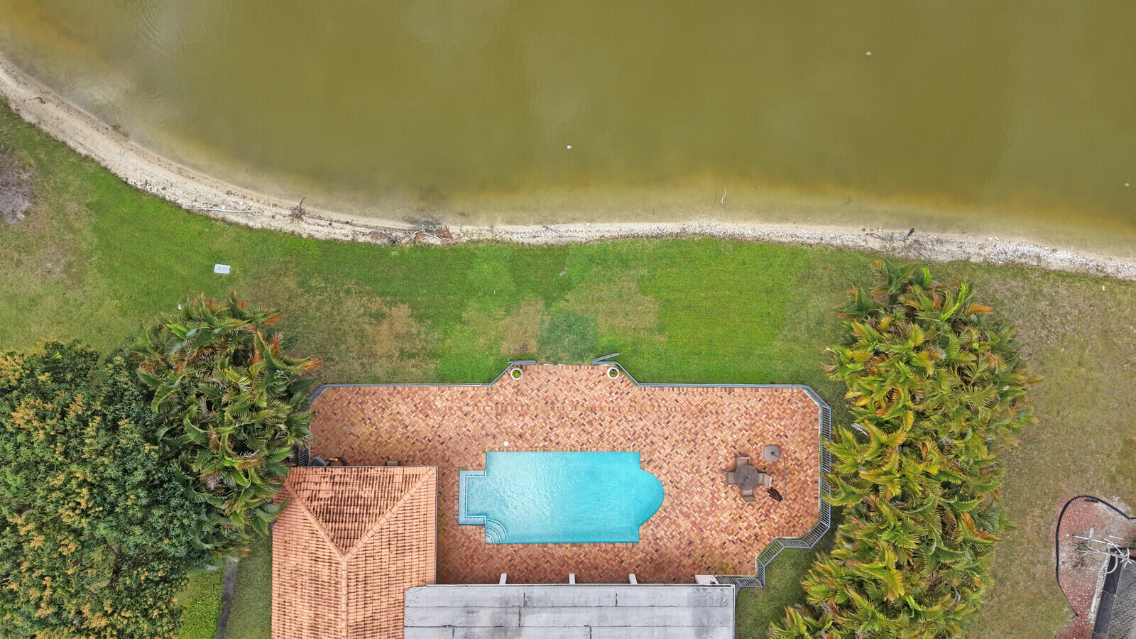 ESTANCIA IV OF VIA VERDE - Residential